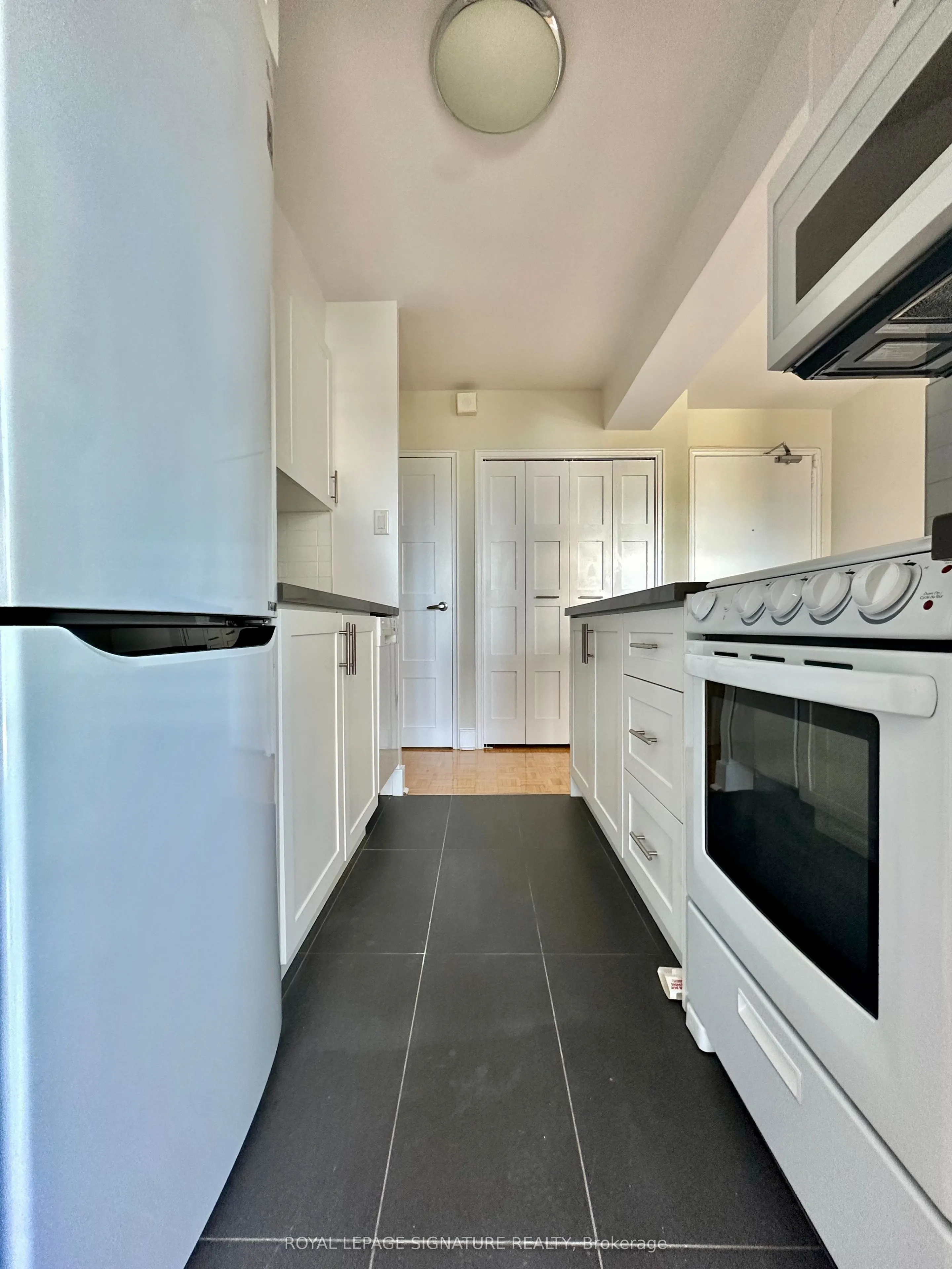 485 Huron Street, #806