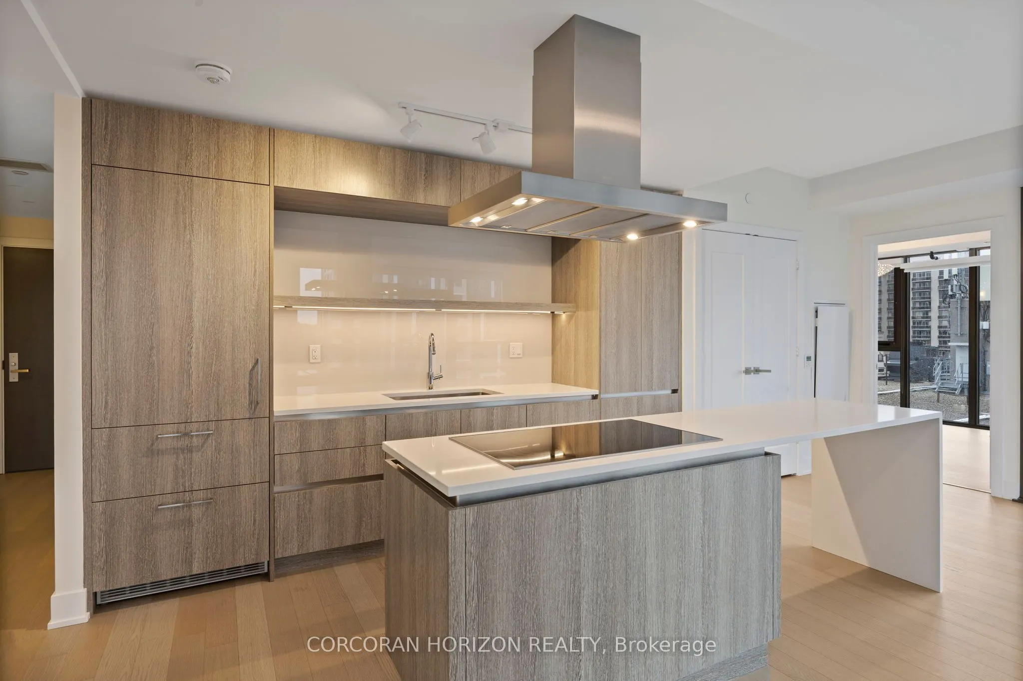 6 Jackes Avenue, #807