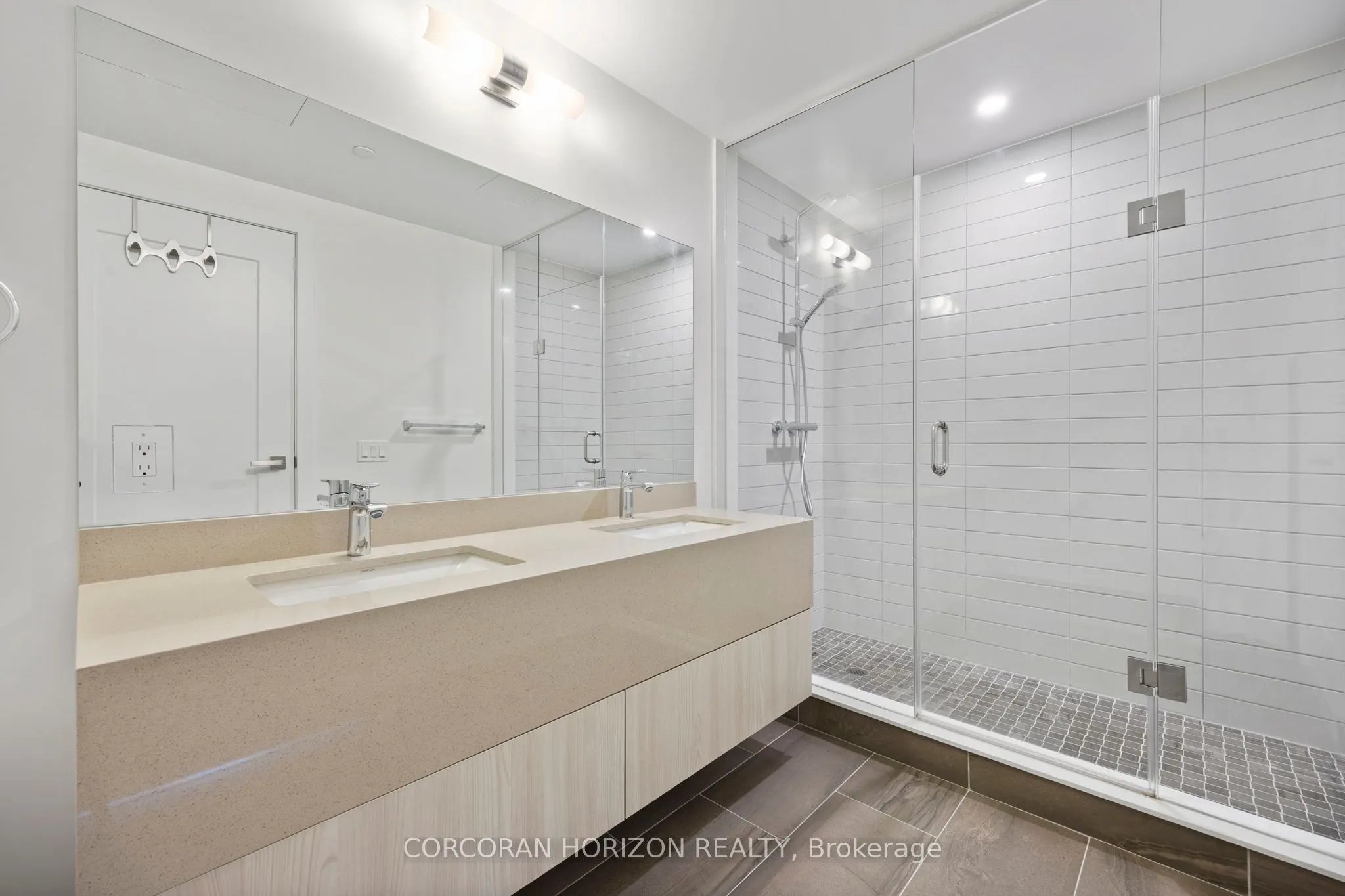 6 Jackes Avenue, #807