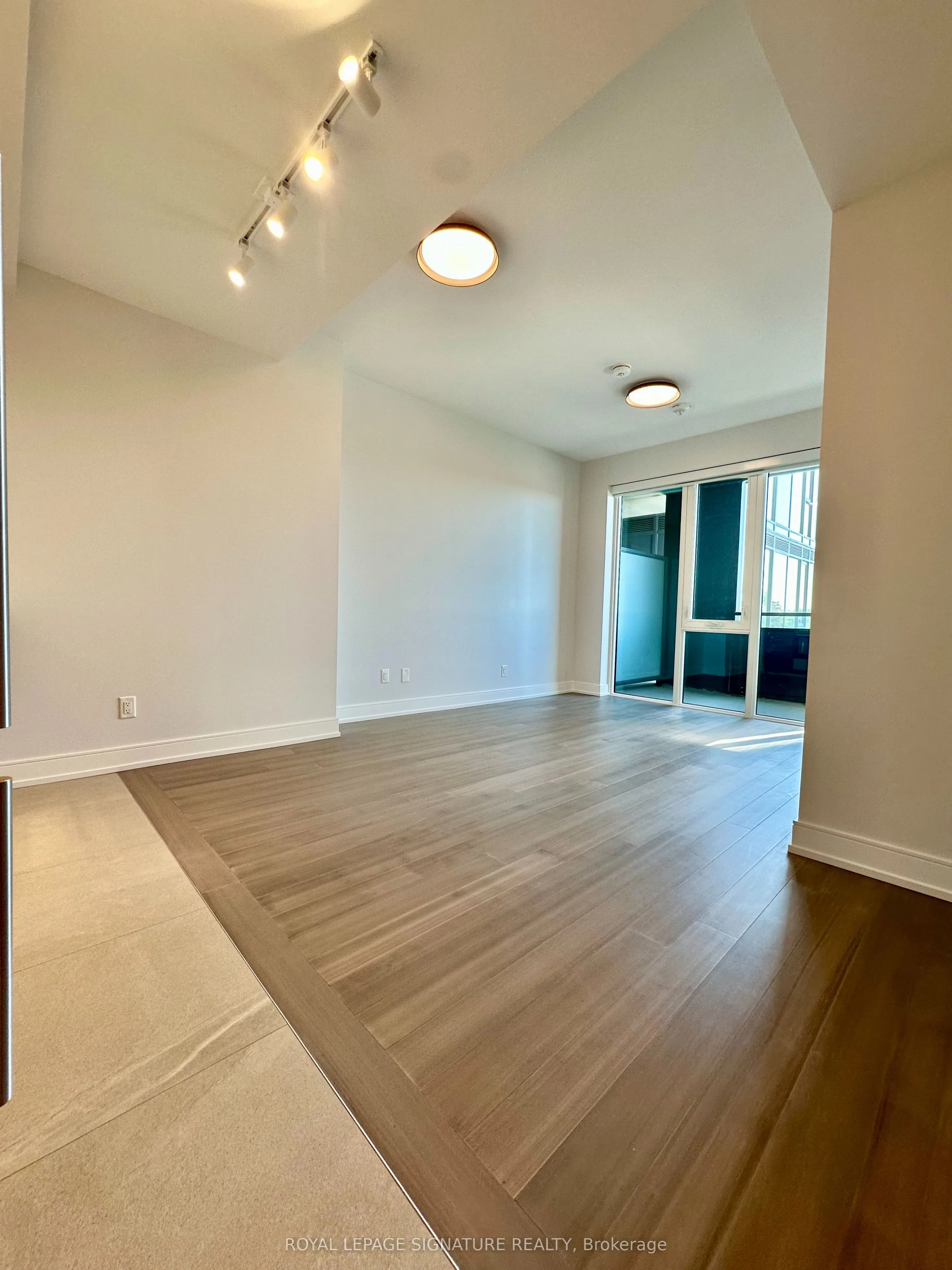 664 Spadina Avenue, #501