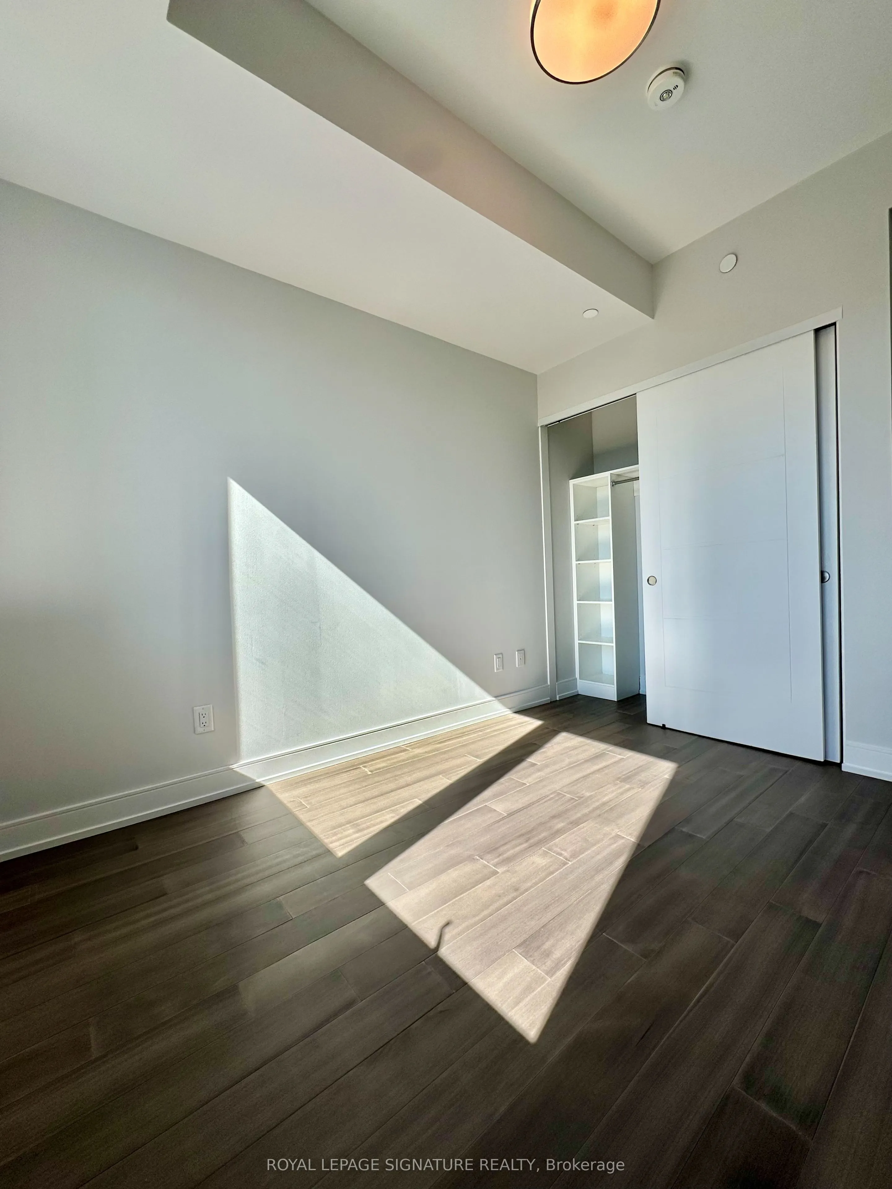 664 Spadina Avenue, #501