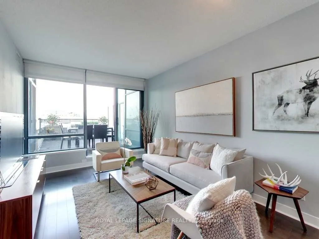 438 King Street W, #1307