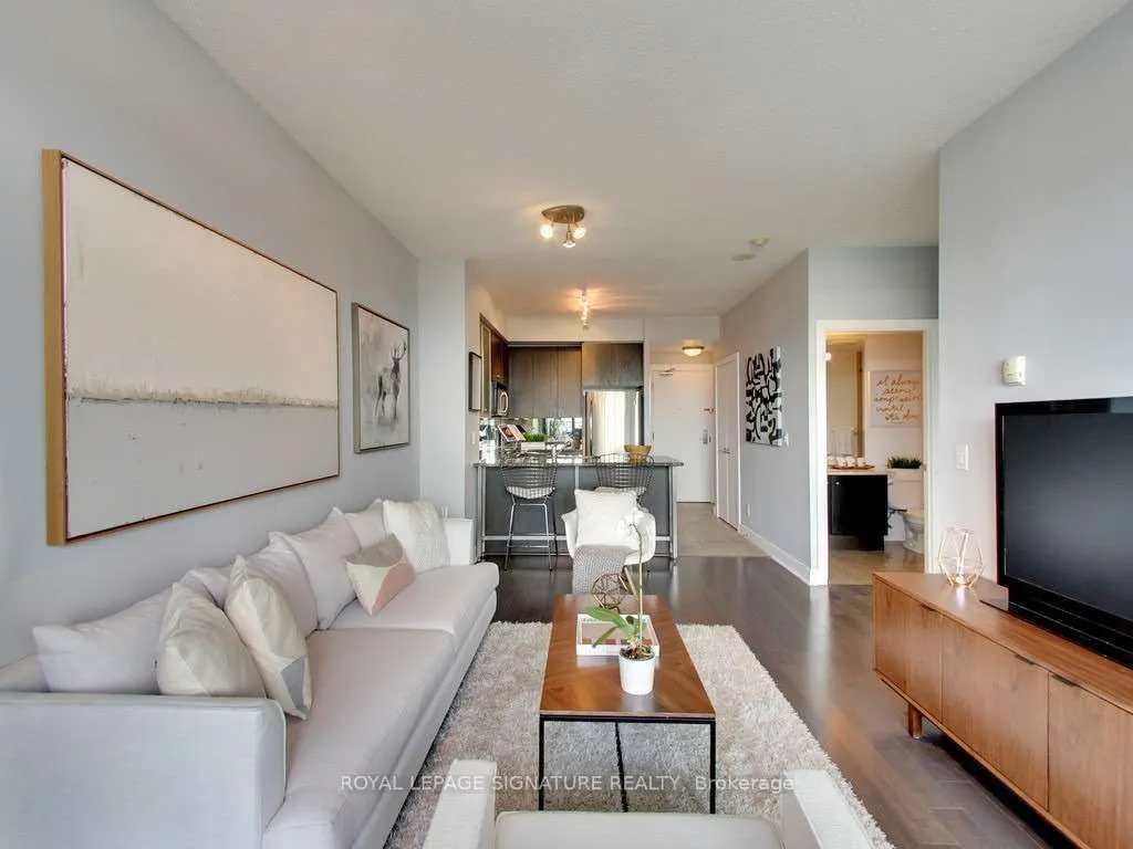 438 King Street W, #1307