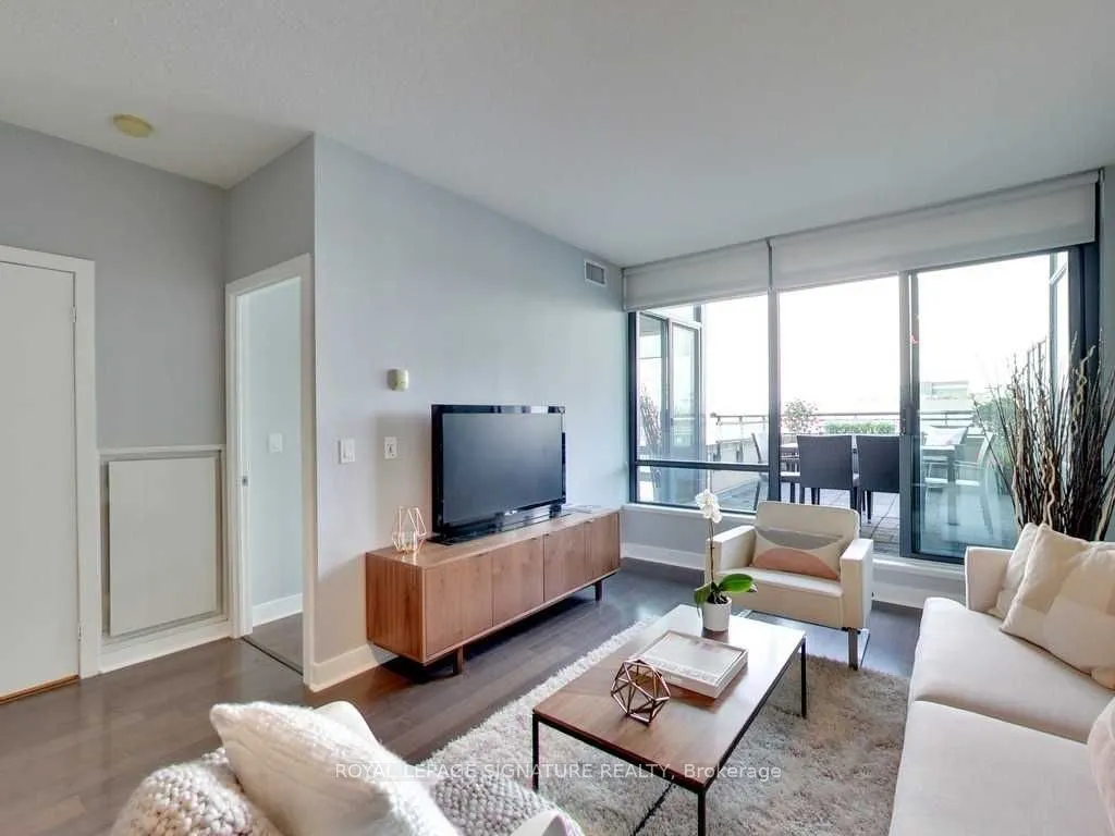 438 King Street W, #1307