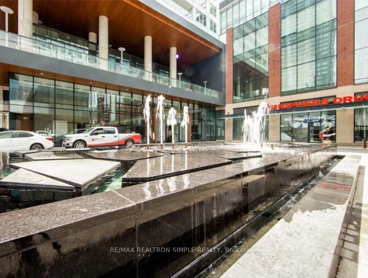 19 Bathurst Street, #1001