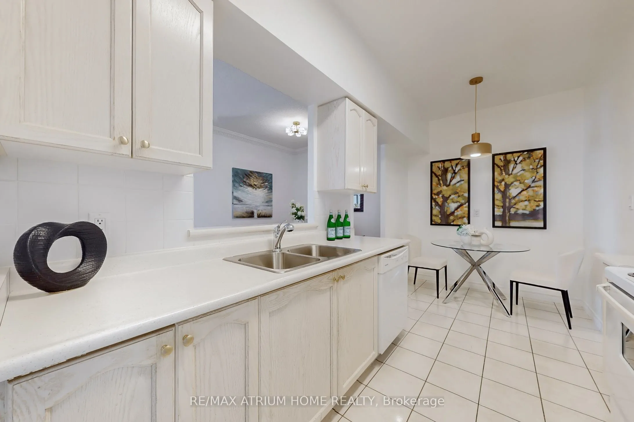 88 Grandview Way, #PH11
