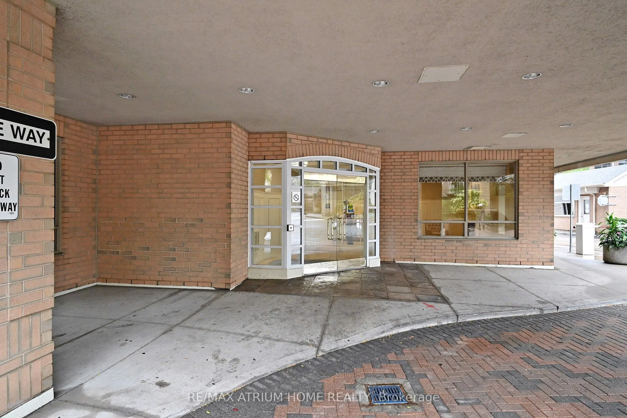 88 Grandview Way, #PH11