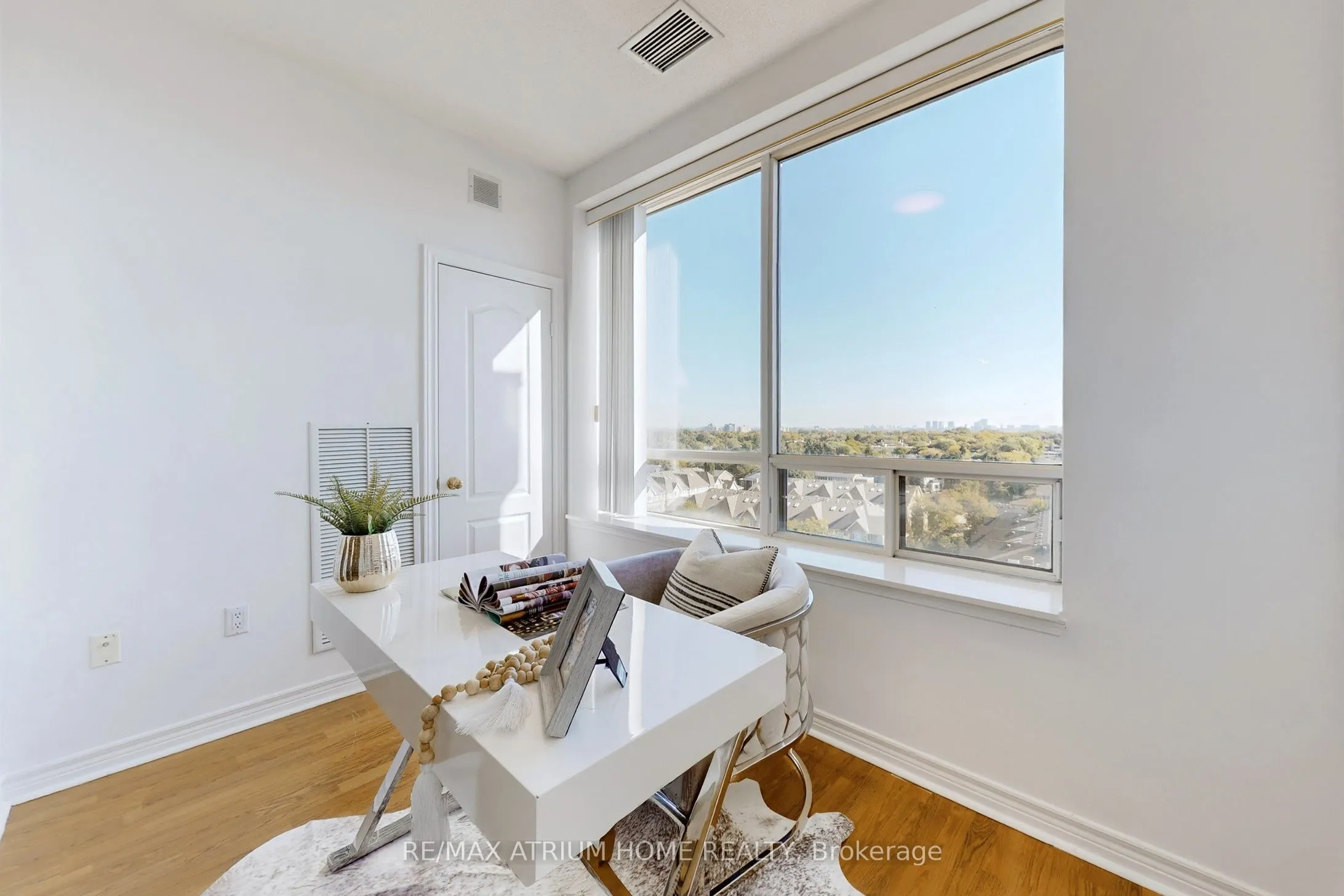 88 Grandview Way, #PH11