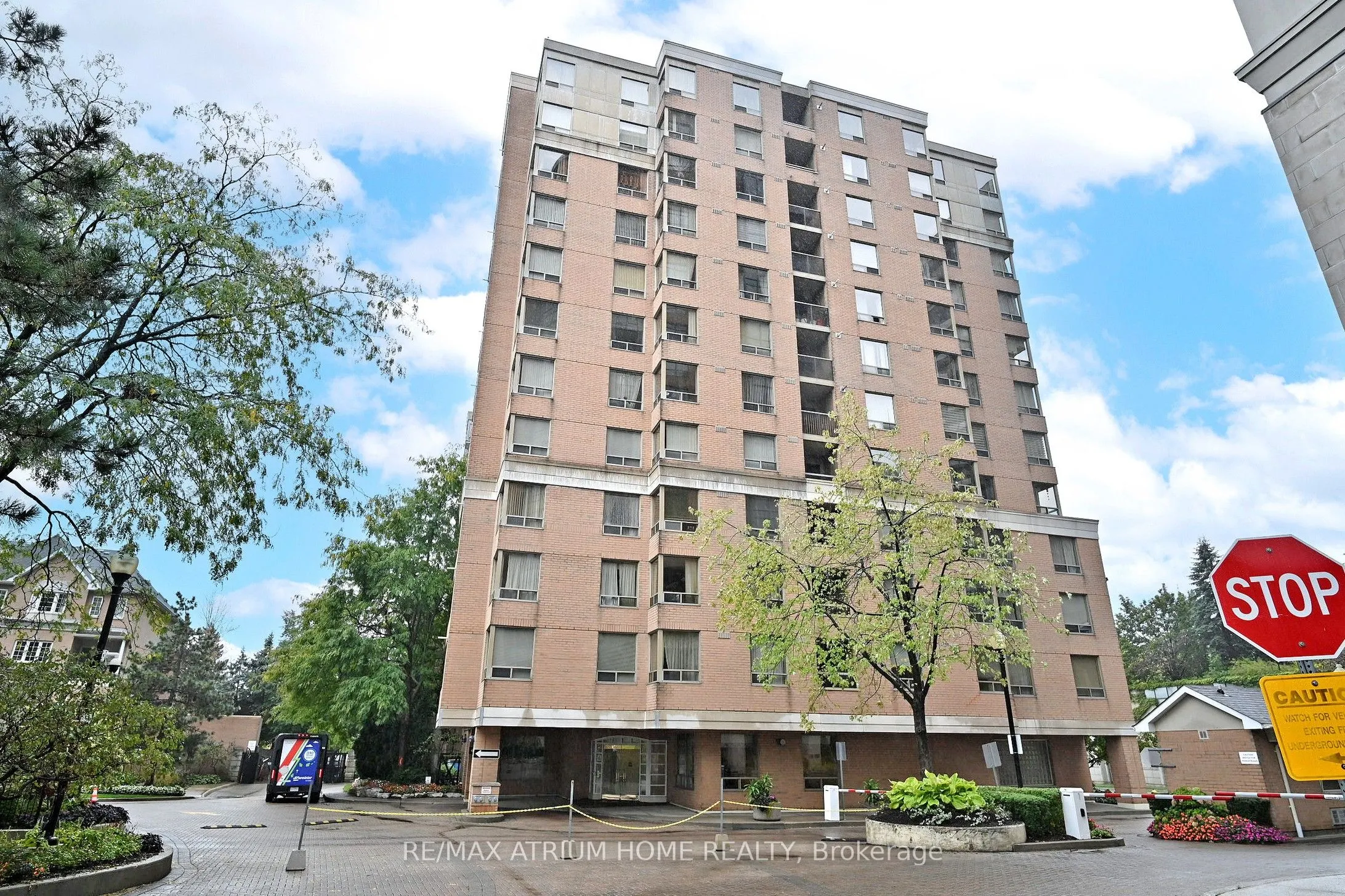 88 Grandview Way, #PH11