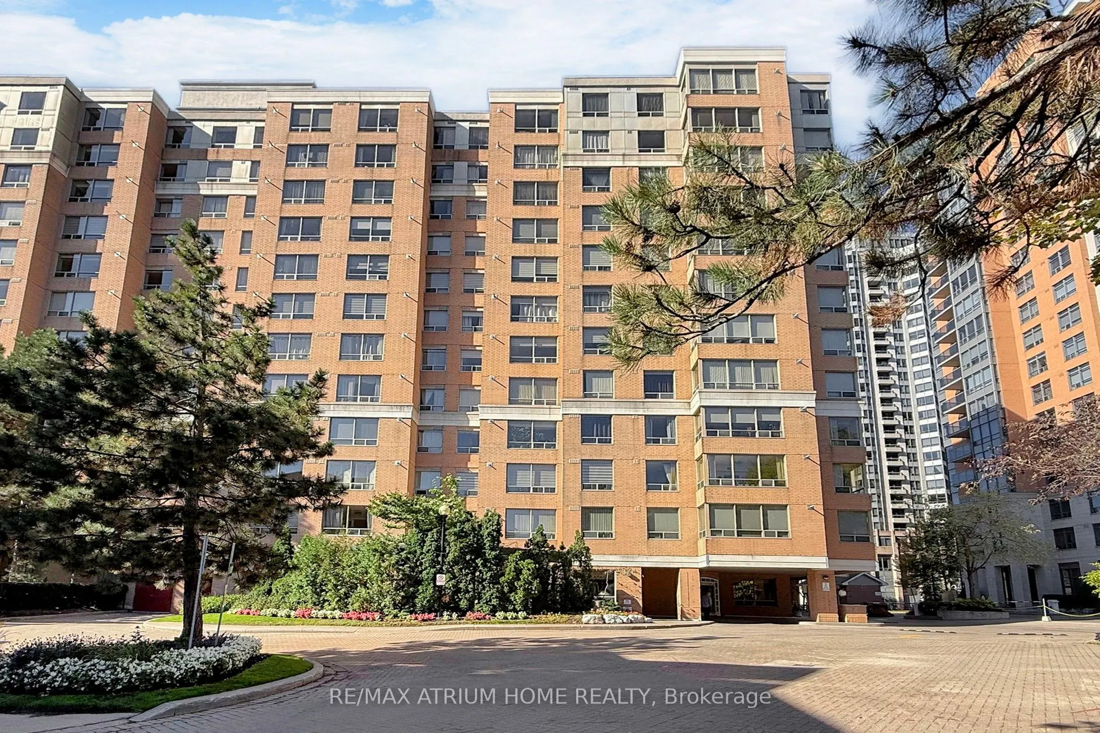 88 Grandview Way, #PH11