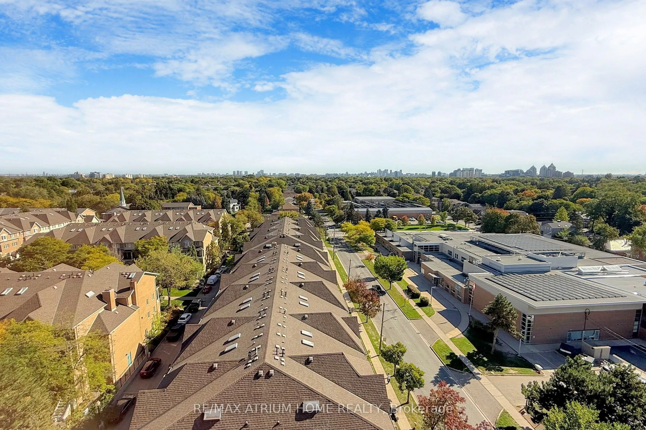 88 Grandview Way, #PH11