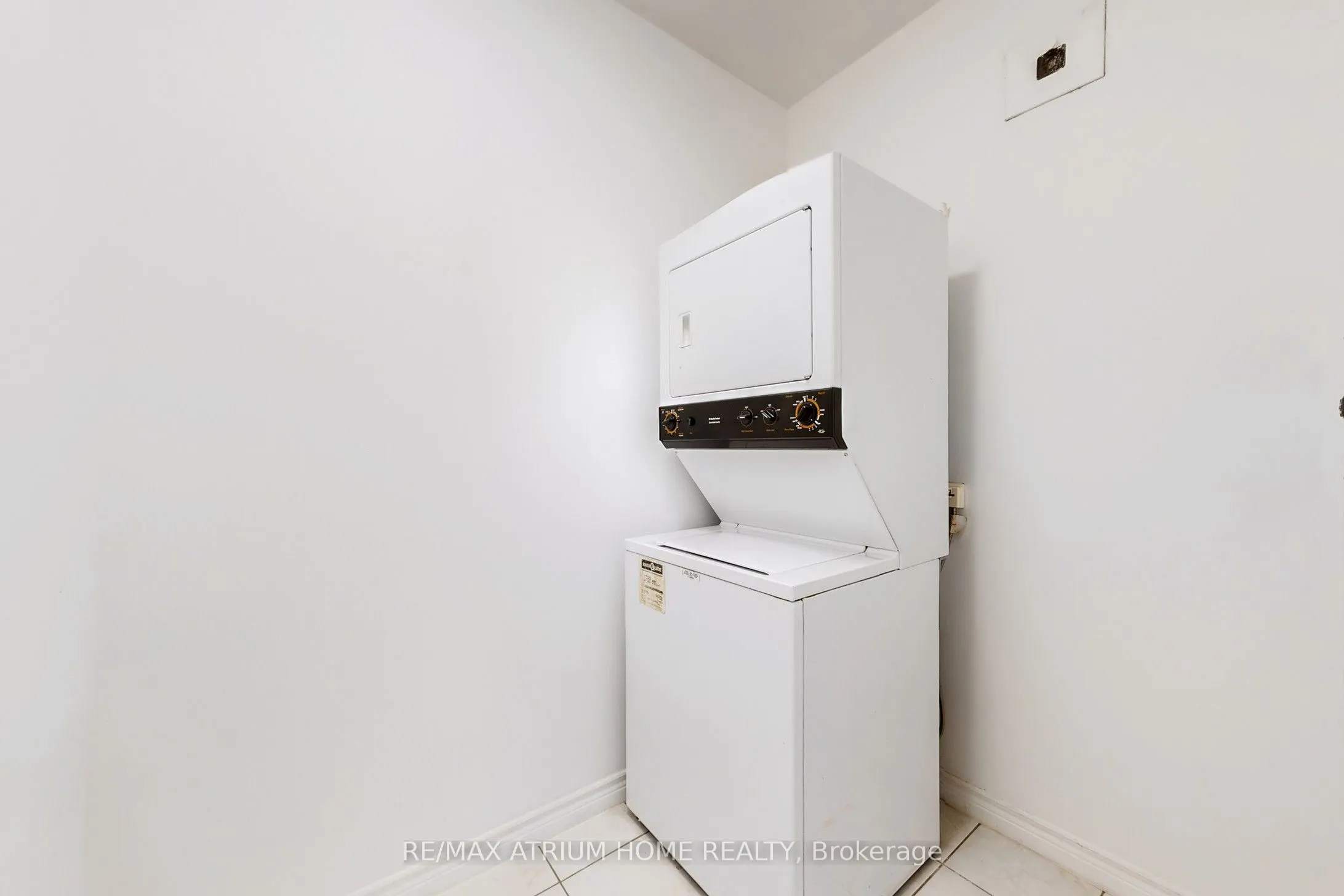 88 Grandview Way, #PH11