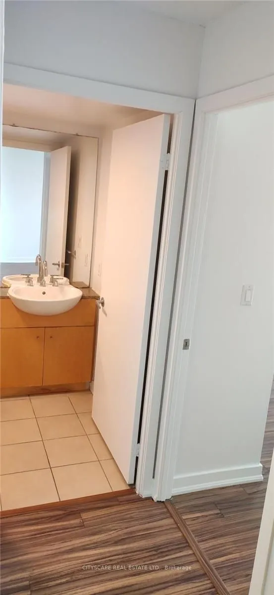 397 Front Street W, #1905
