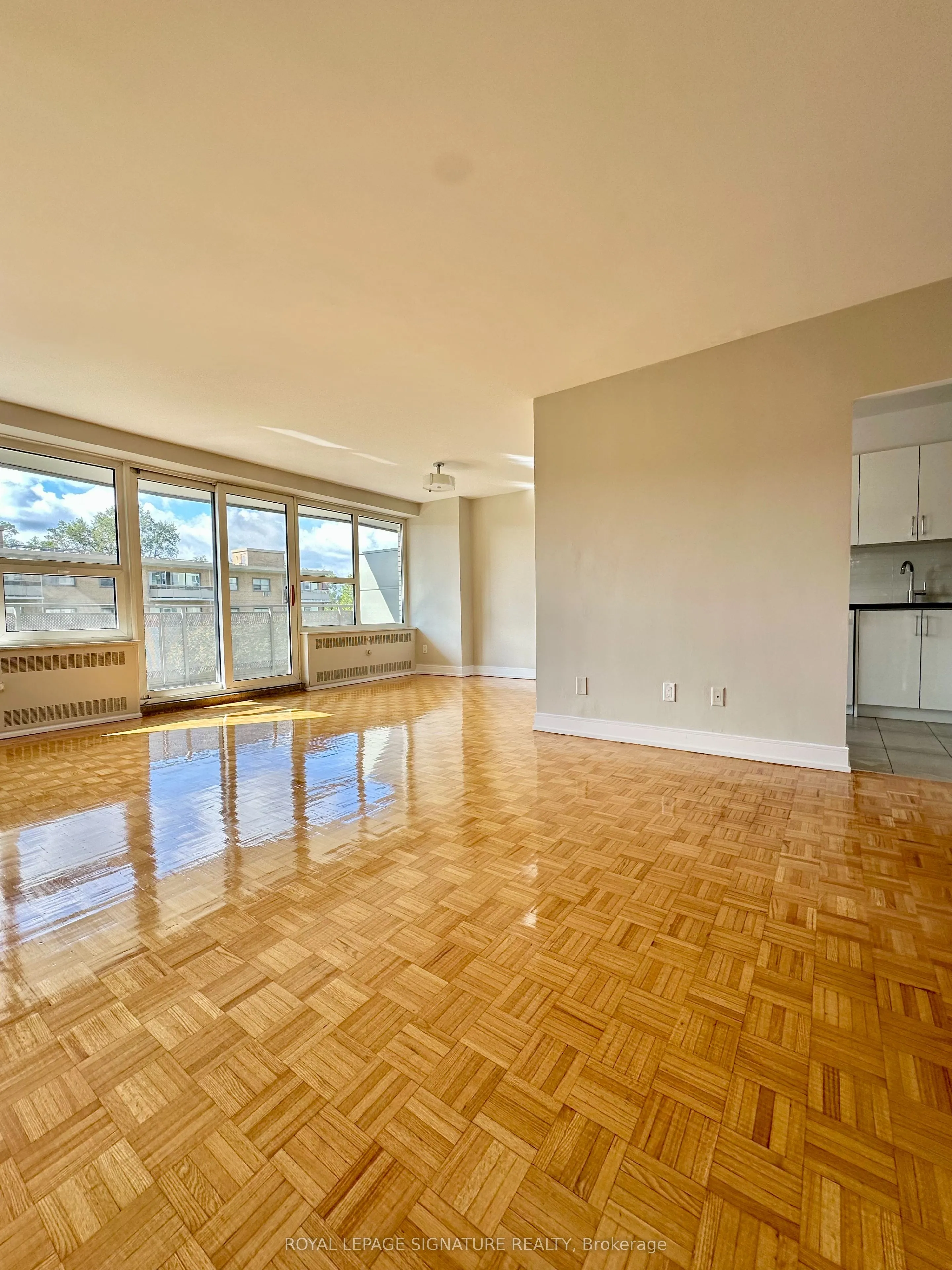 10 Shallmar Boulevard, #501