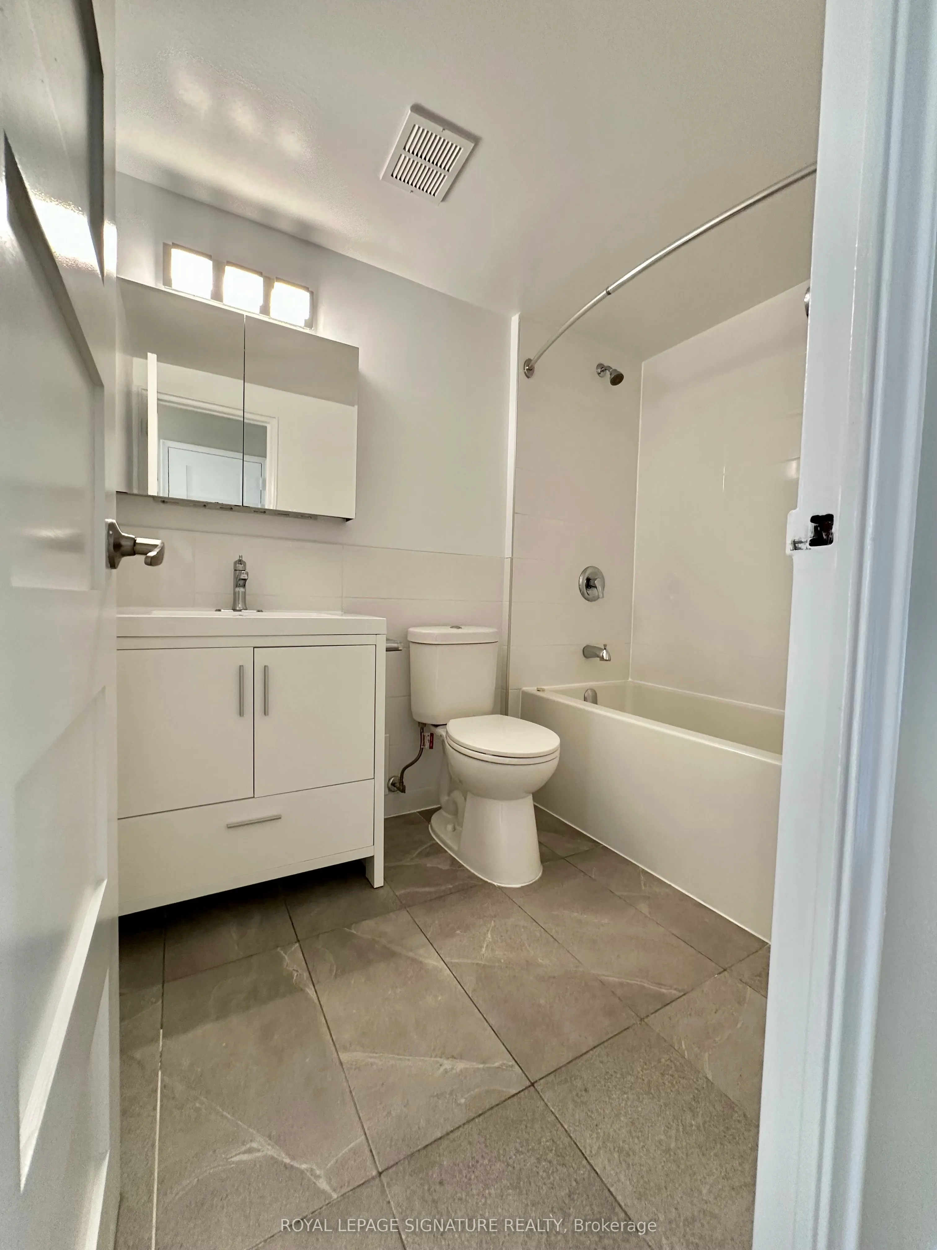 10 Shallmar Boulevard, #501