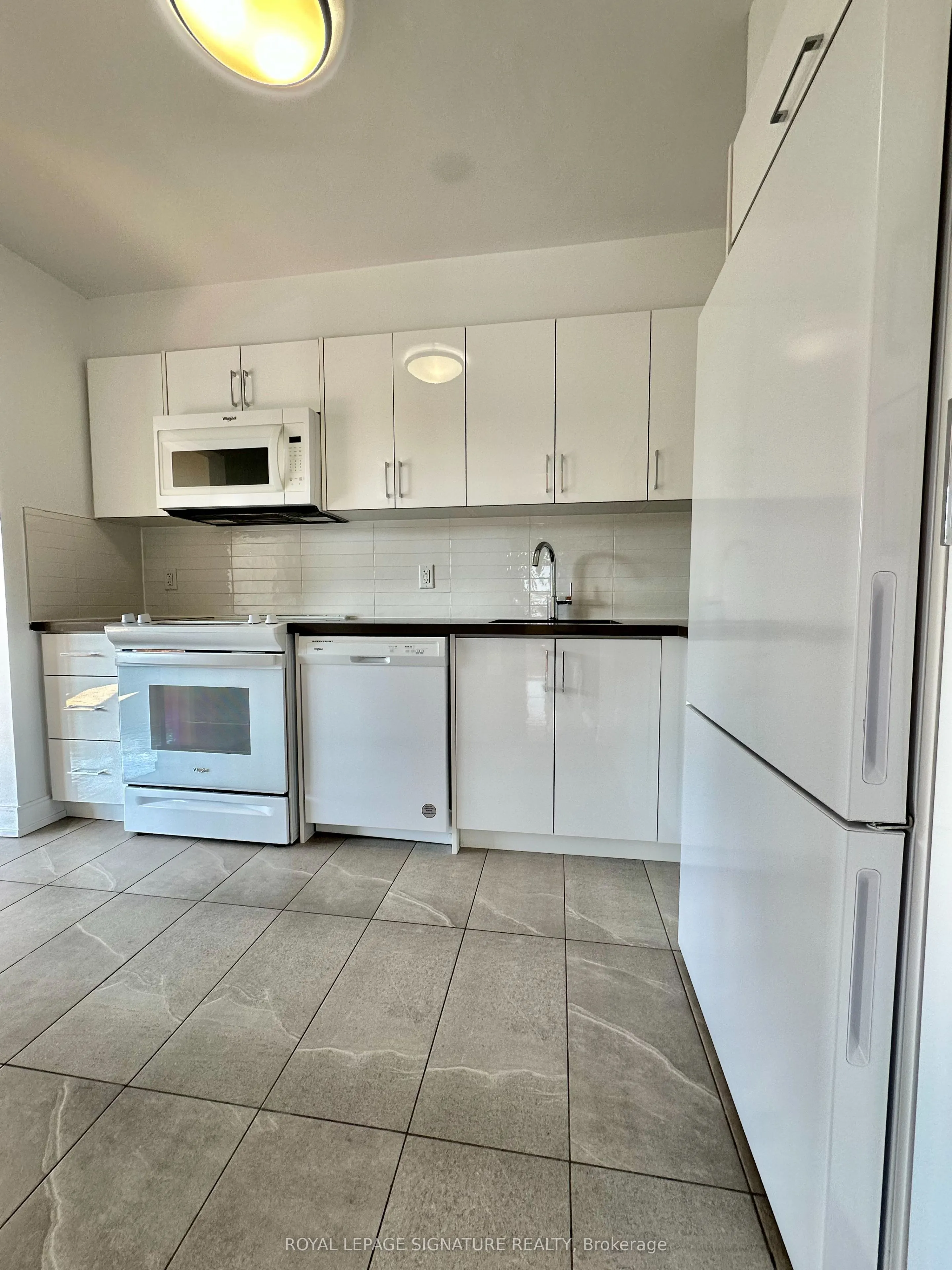 10 Shallmar Boulevard, #501