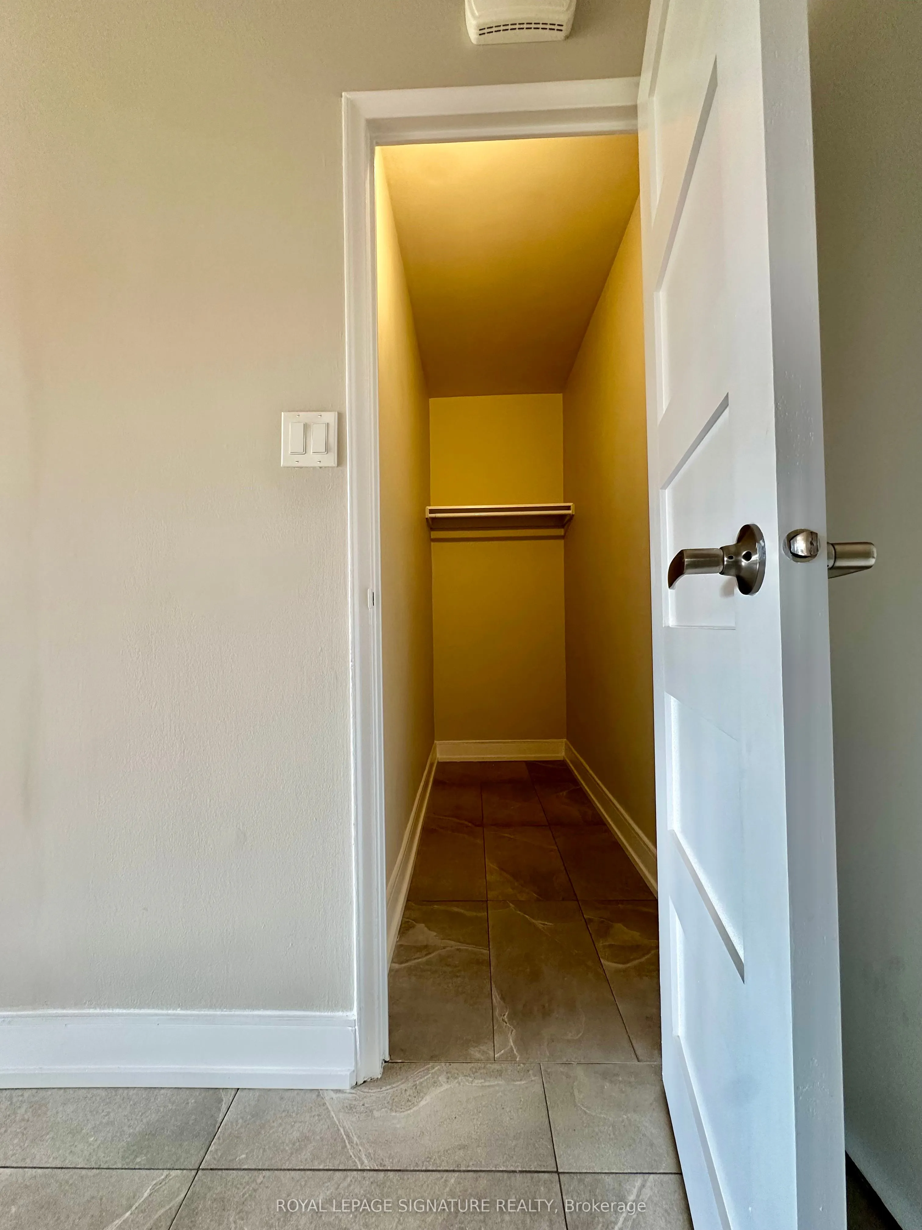 10 Shallmar Boulevard, #501