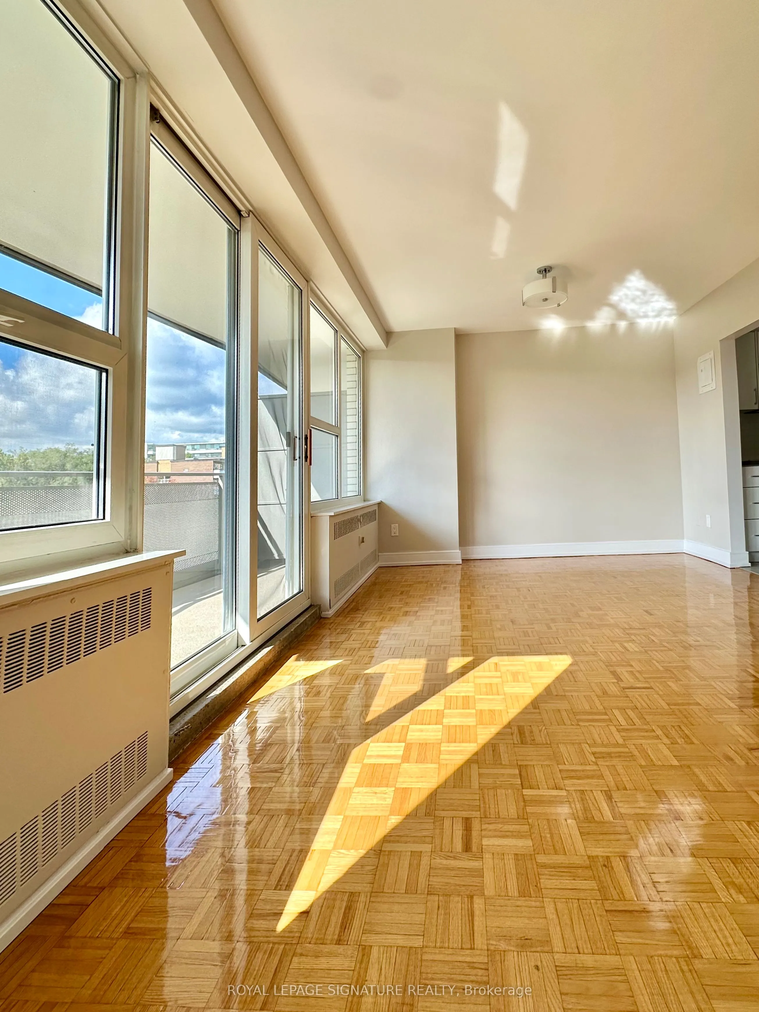 10 Shallmar Boulevard, #501
