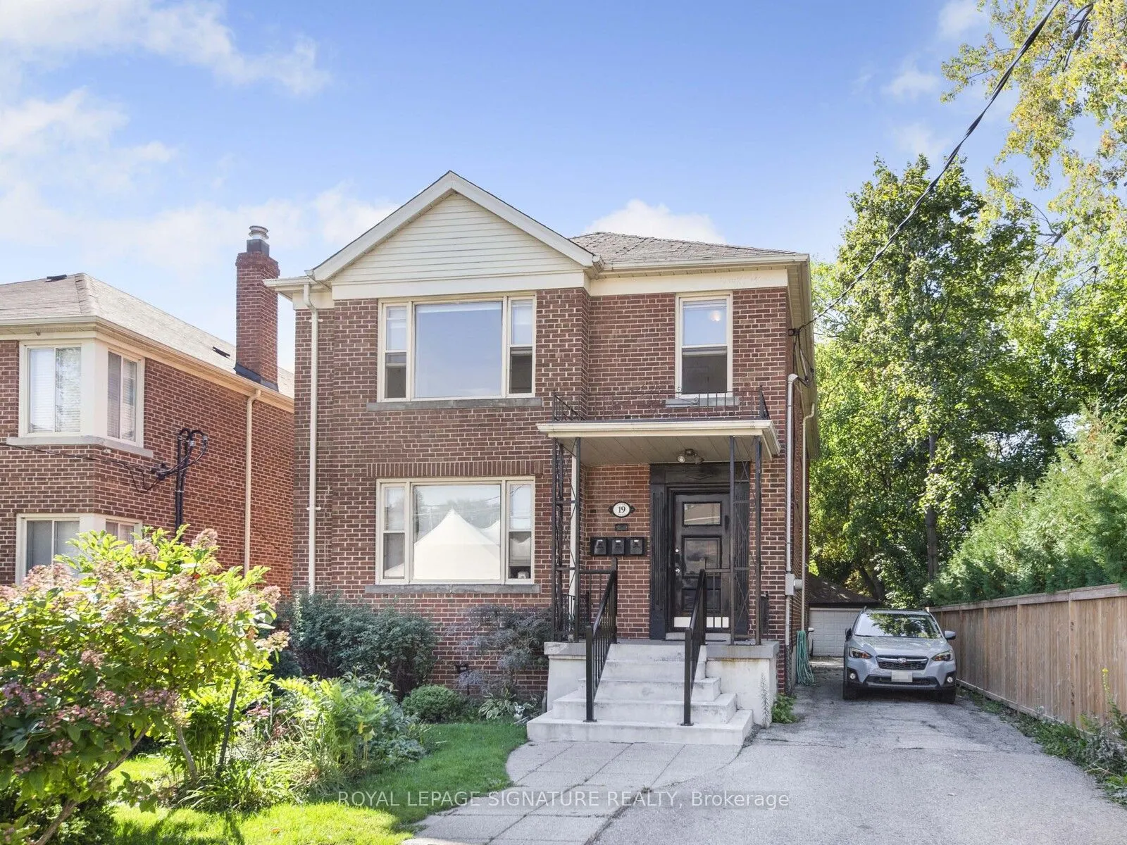 19 Warwick Avenue, #Upper