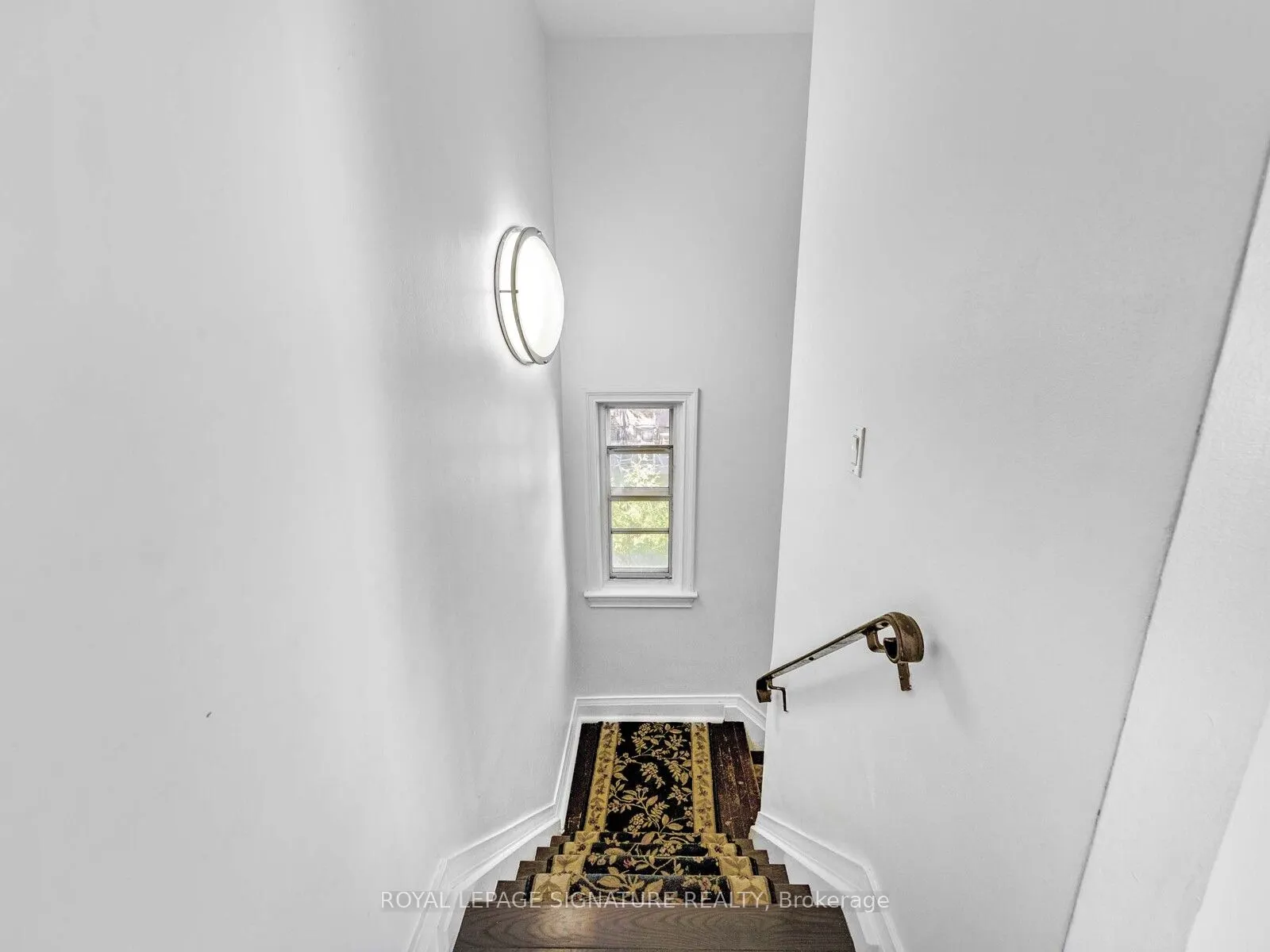 19 Warwick Avenue, #Upper
