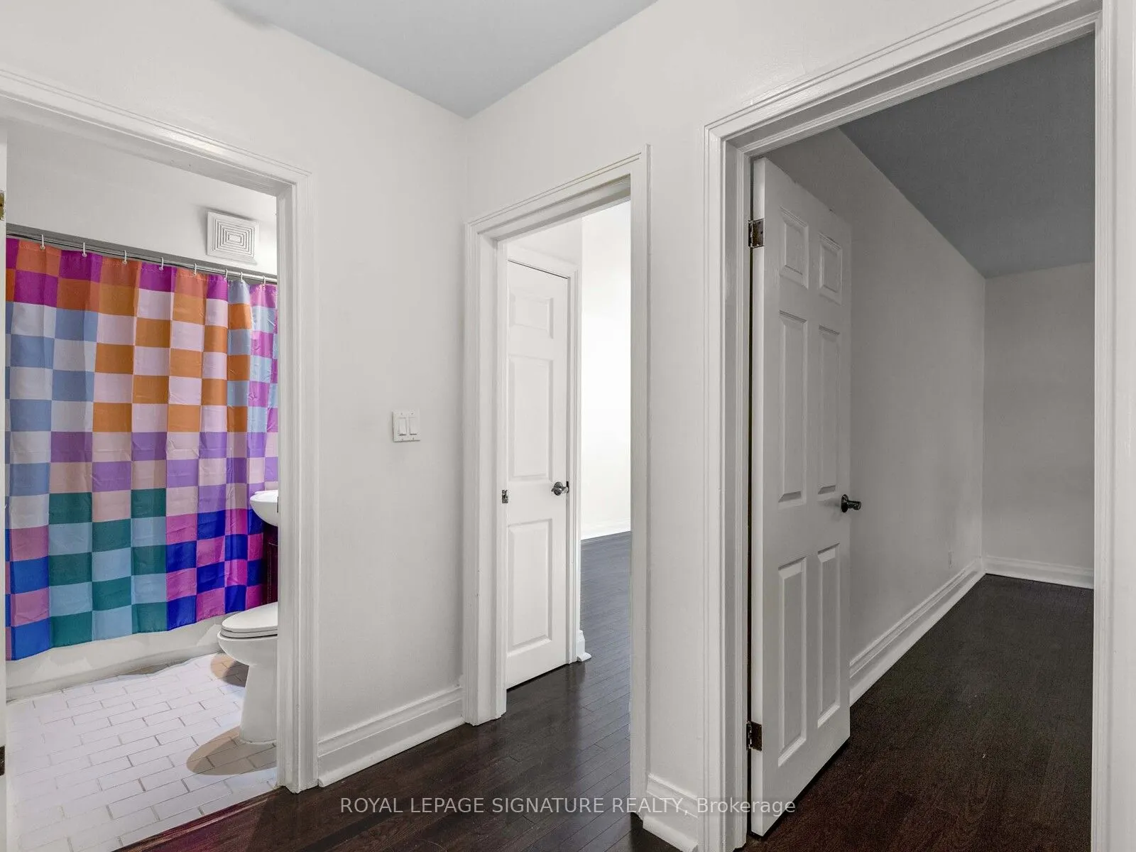 19 Warwick Avenue, #Upper