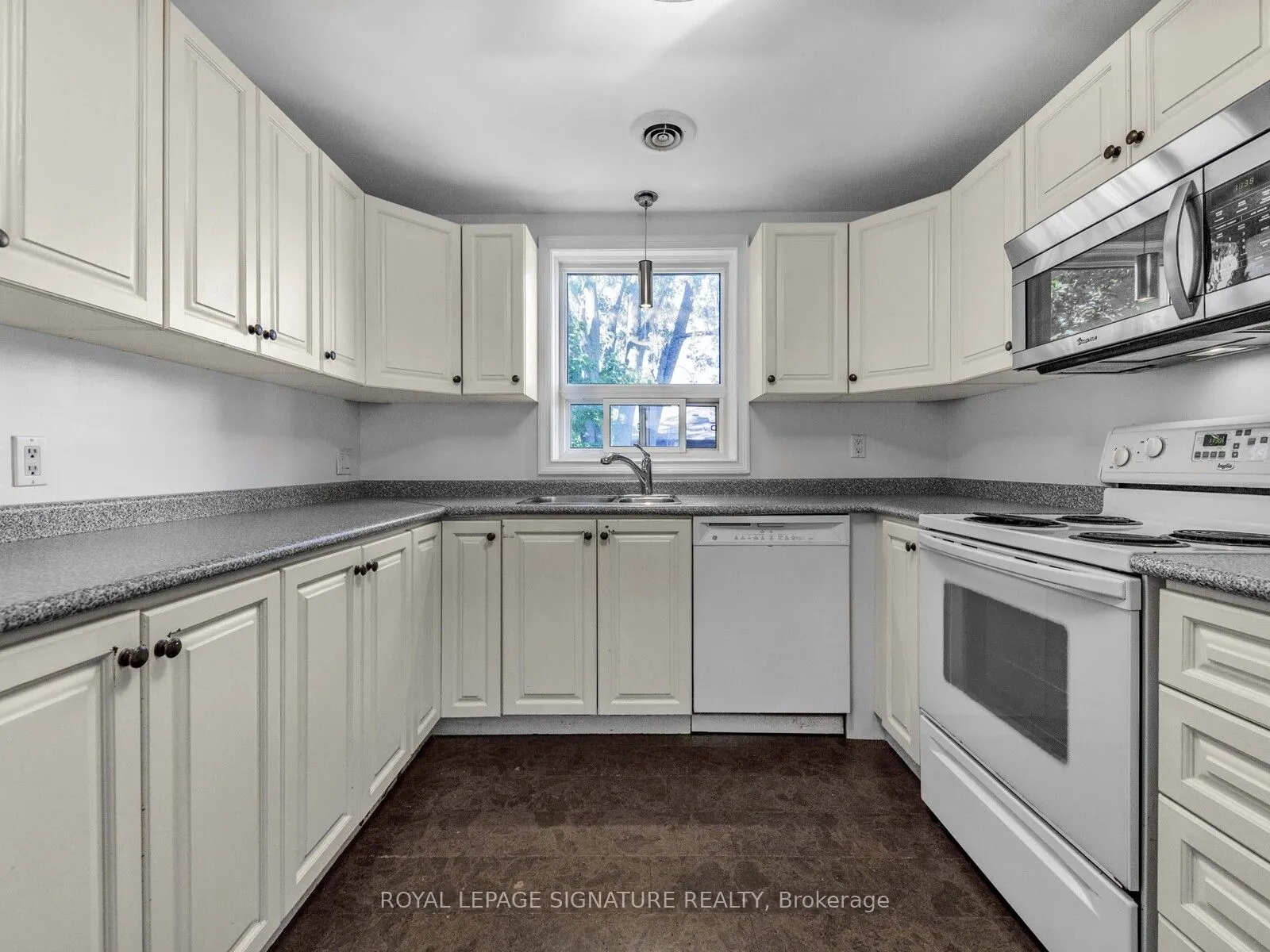 19 Warwick Avenue, #Upper
