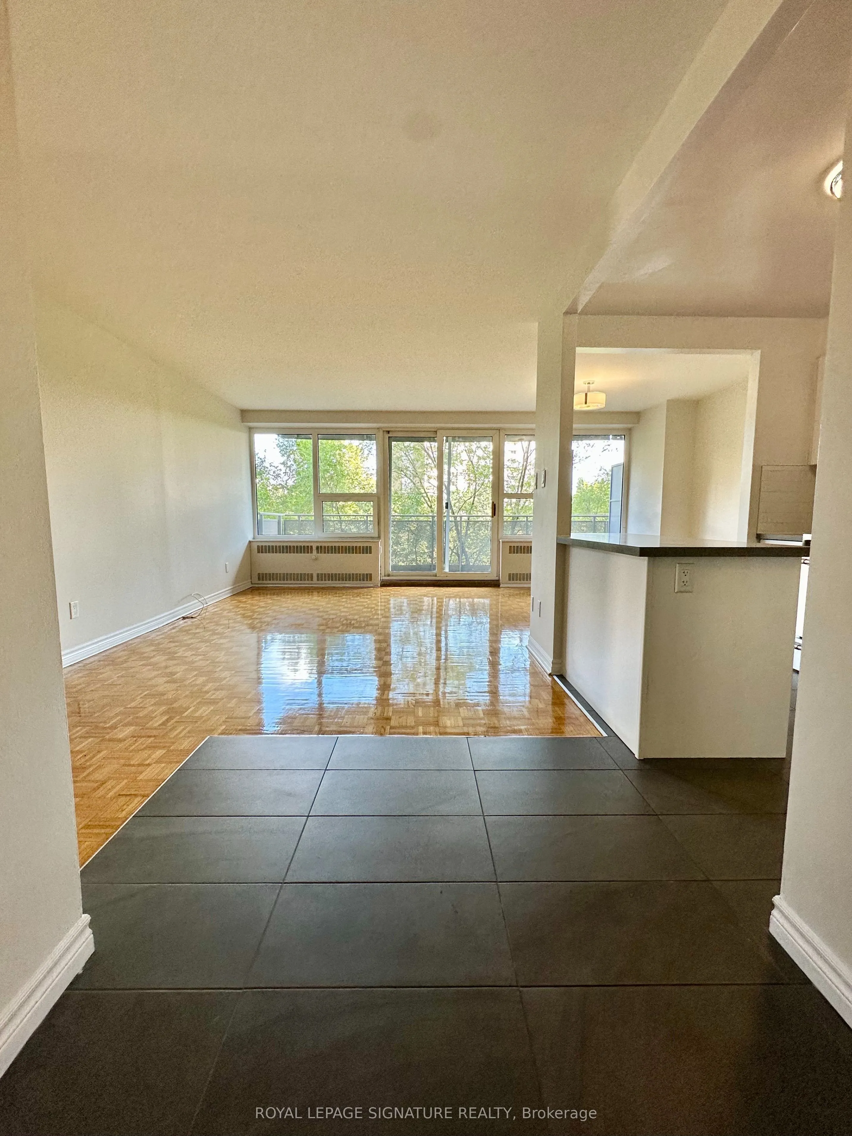 10 Shallmar Boulevard, #414