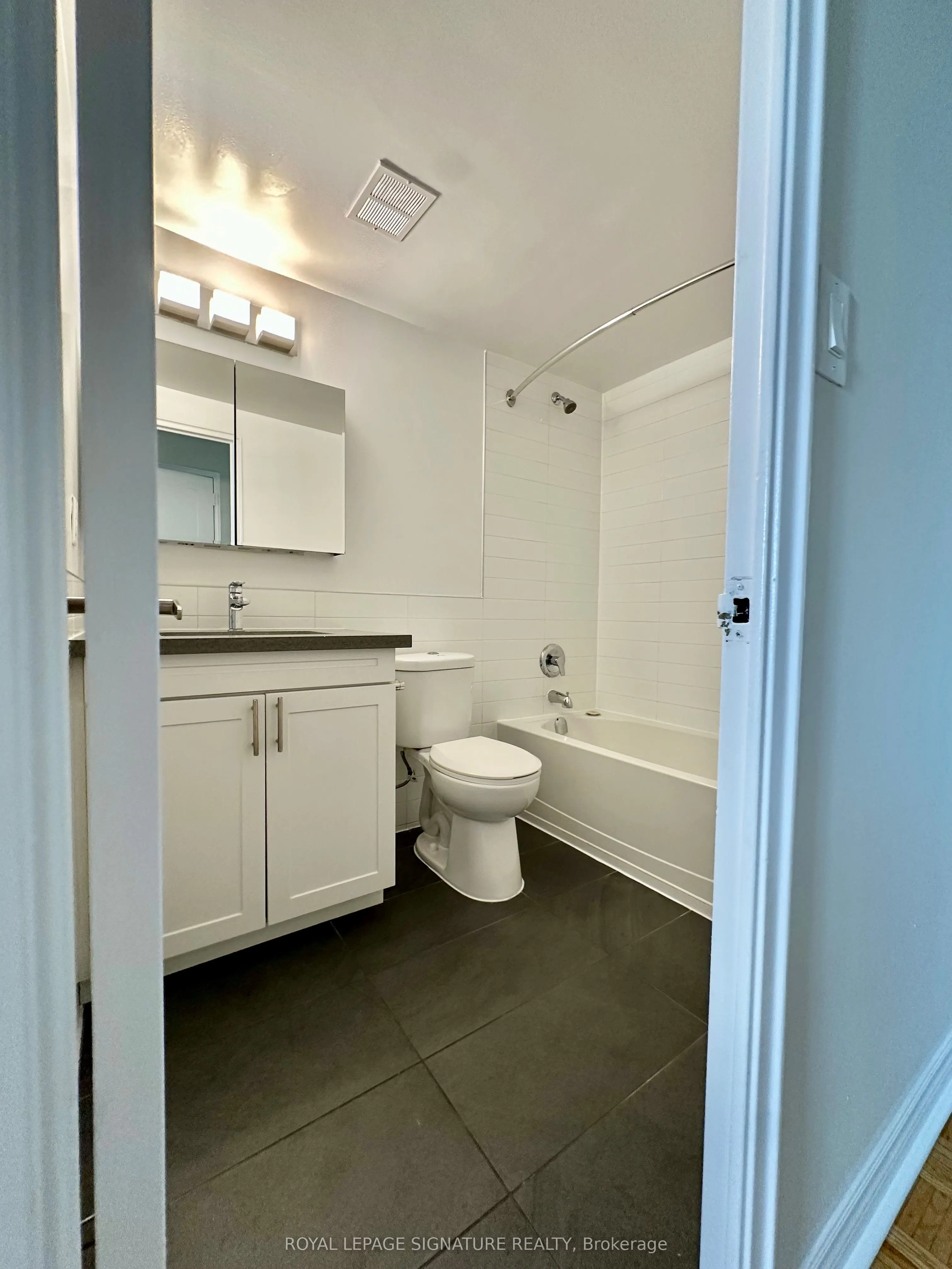 10 Shallmar Boulevard, #414