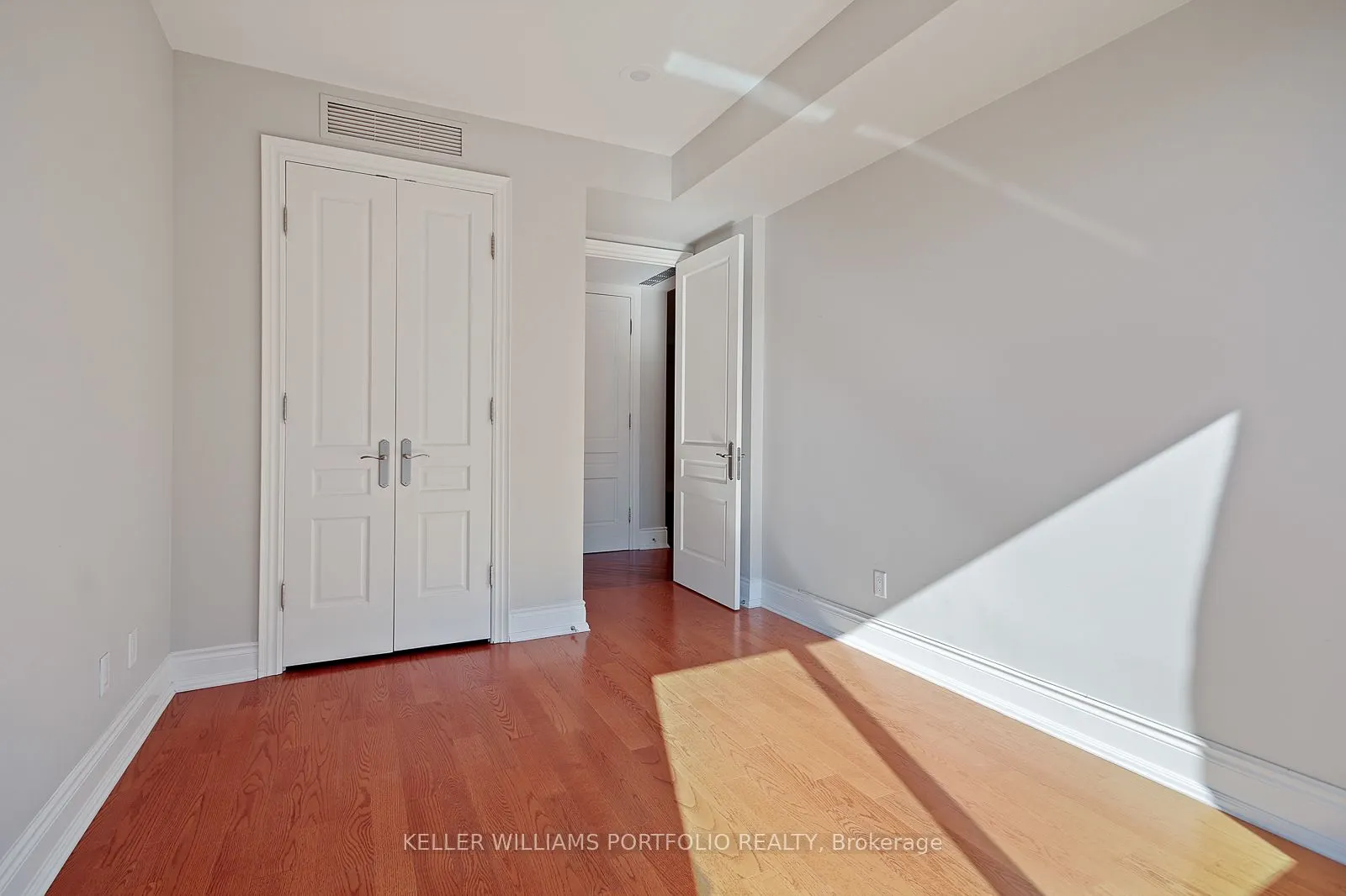 10 Bellair Street, #1003