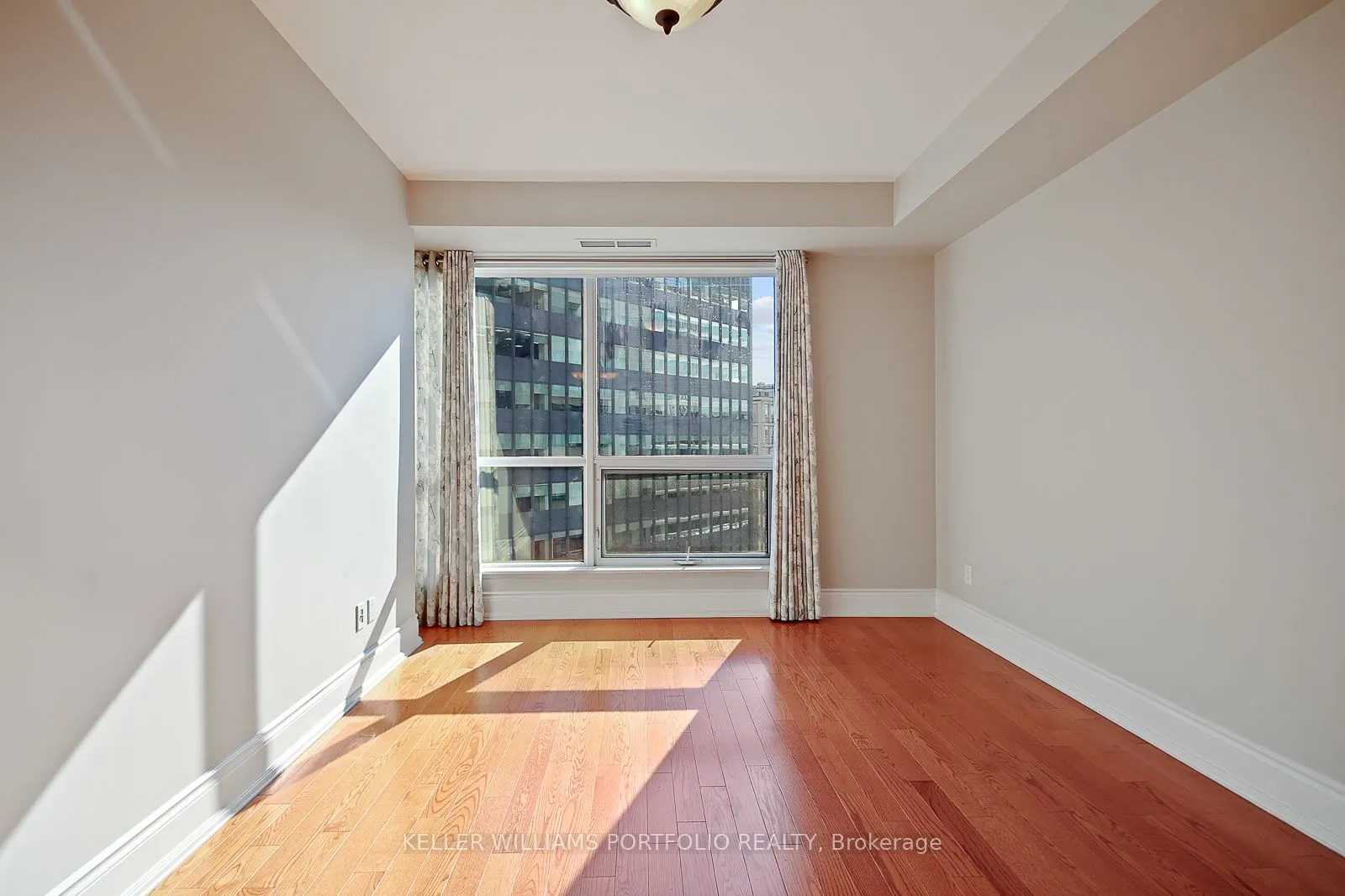 10 Bellair Street, #1003