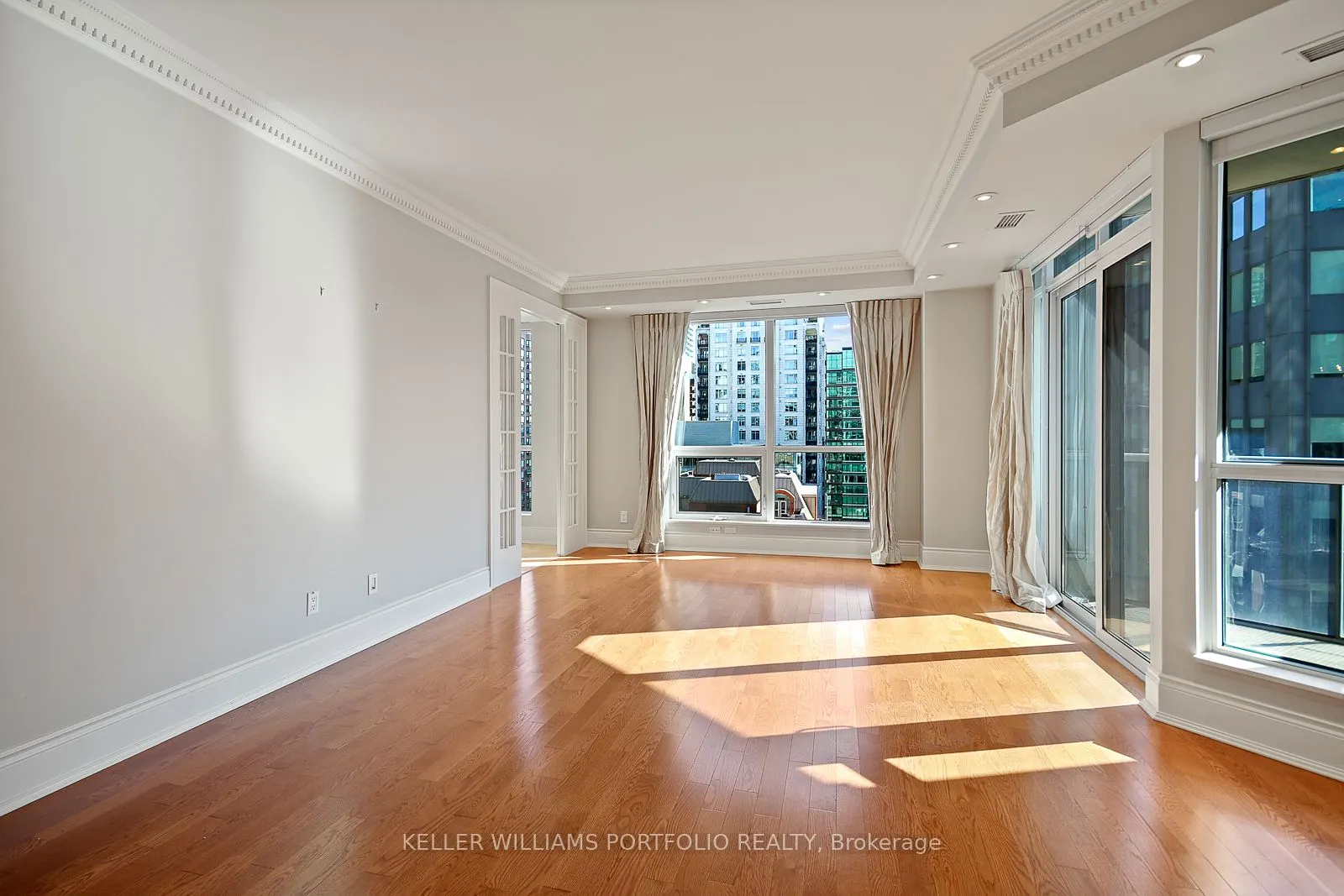 10 Bellair Street, #1003