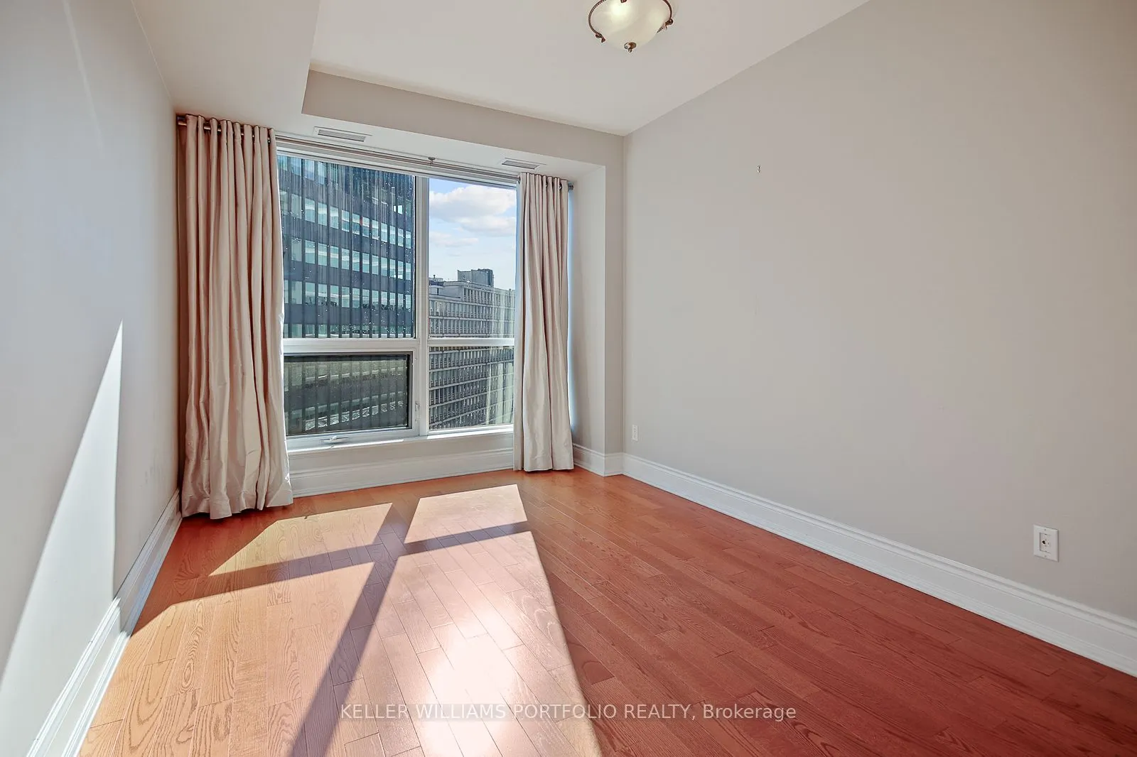 10 Bellair Street, #1003