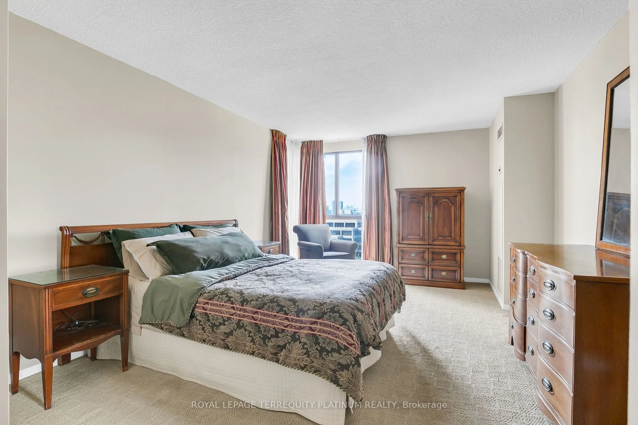 3 Concorde Place, #1202