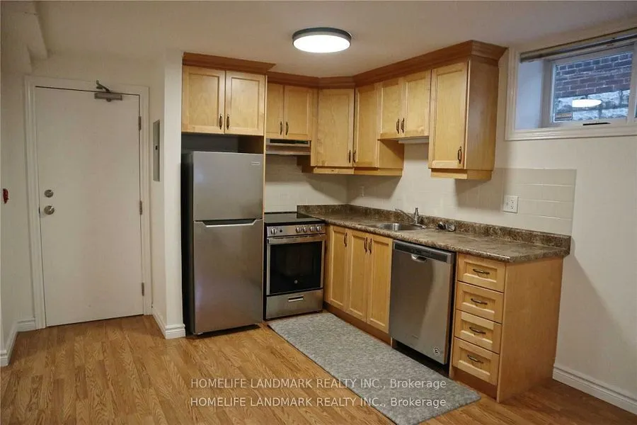 969 Avenue Road, #Lwr RR
