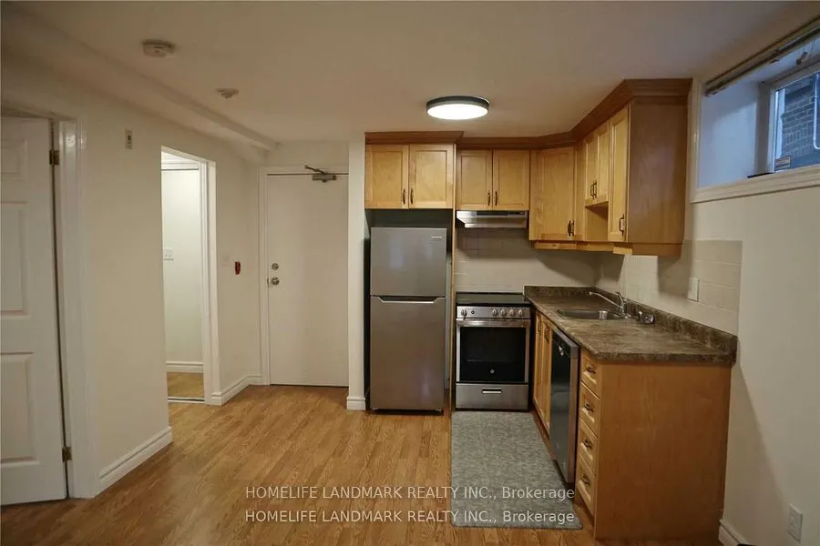 969 Avenue Road, #Lwr RR