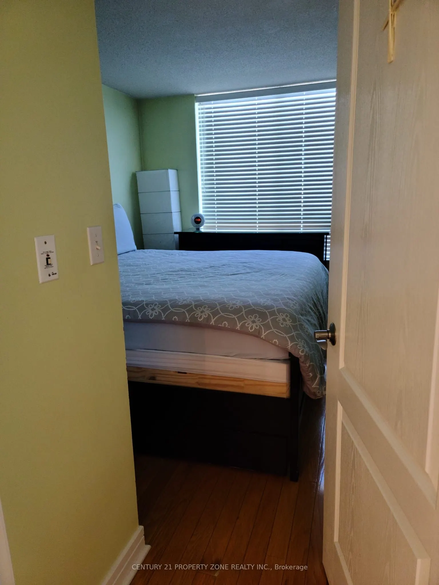 16 Harrison Garden Boulevard, #12
