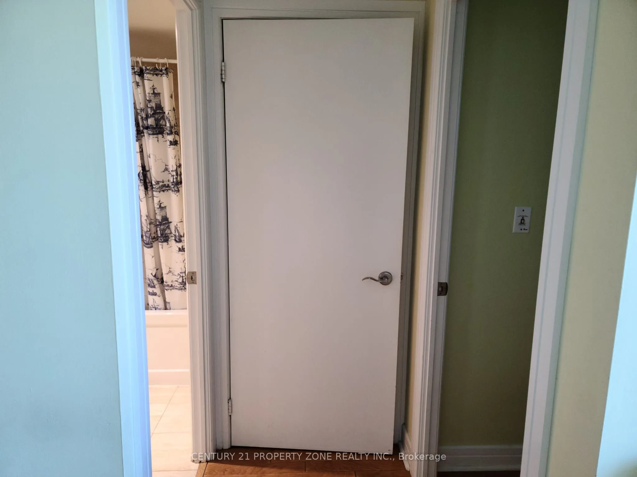 16 Harrison Garden Boulevard, #12