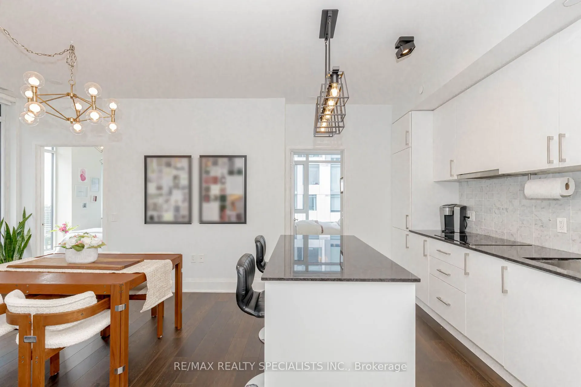 576 FRONT Street W, #1705