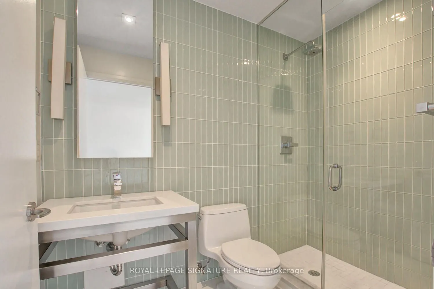 80 John Street, #3211