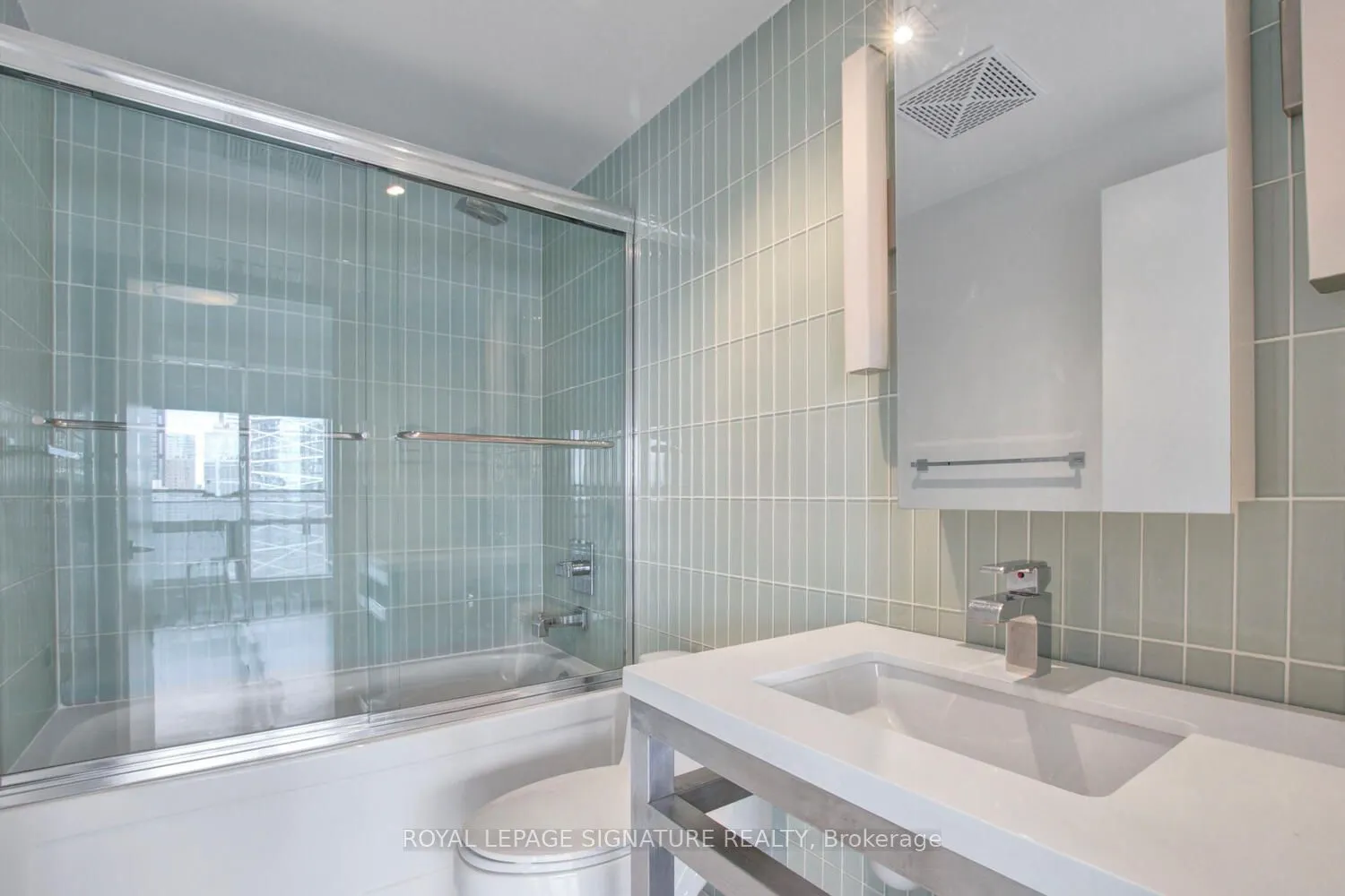 80 John Street, #3211