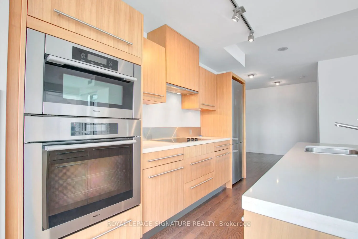 80 John Street, #3211