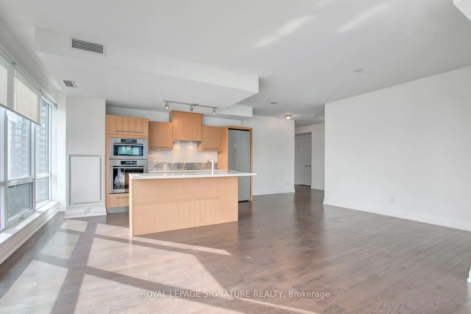 80 John Street, #3211
