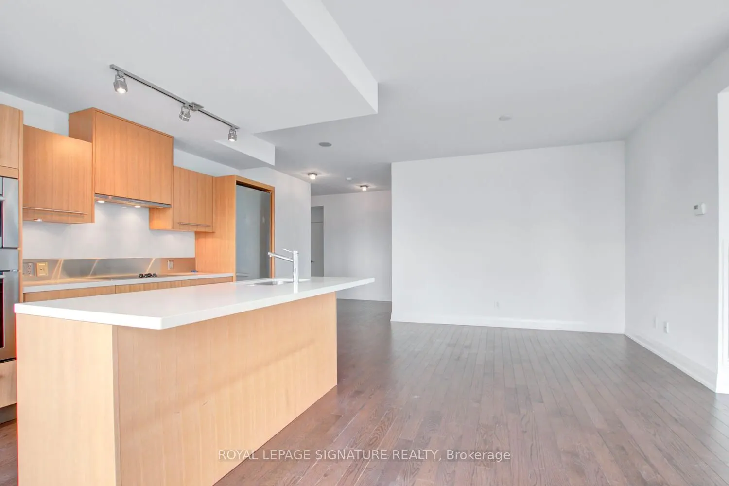 80 John Street, #3211