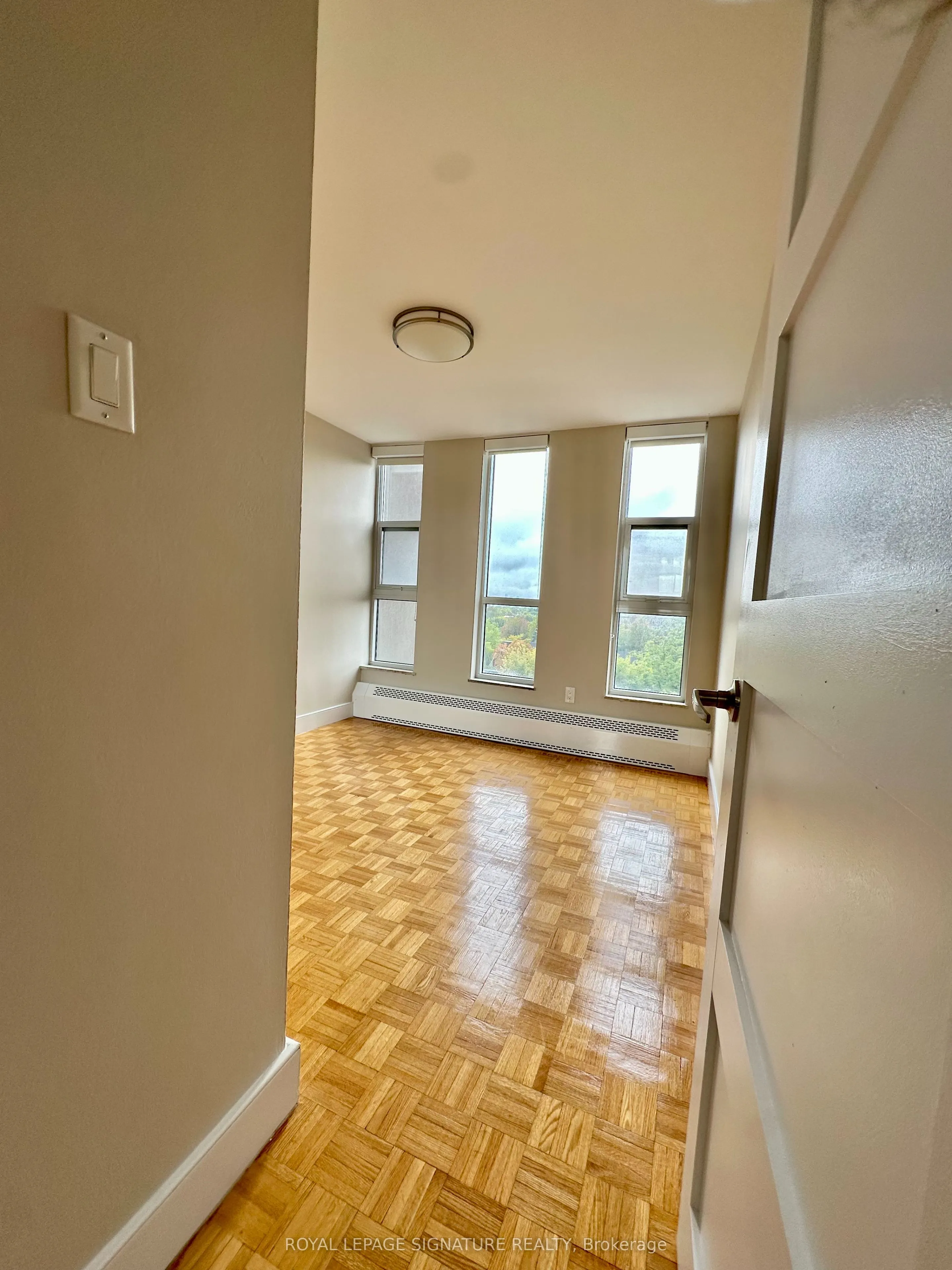 666 Spadina Avenue, #903