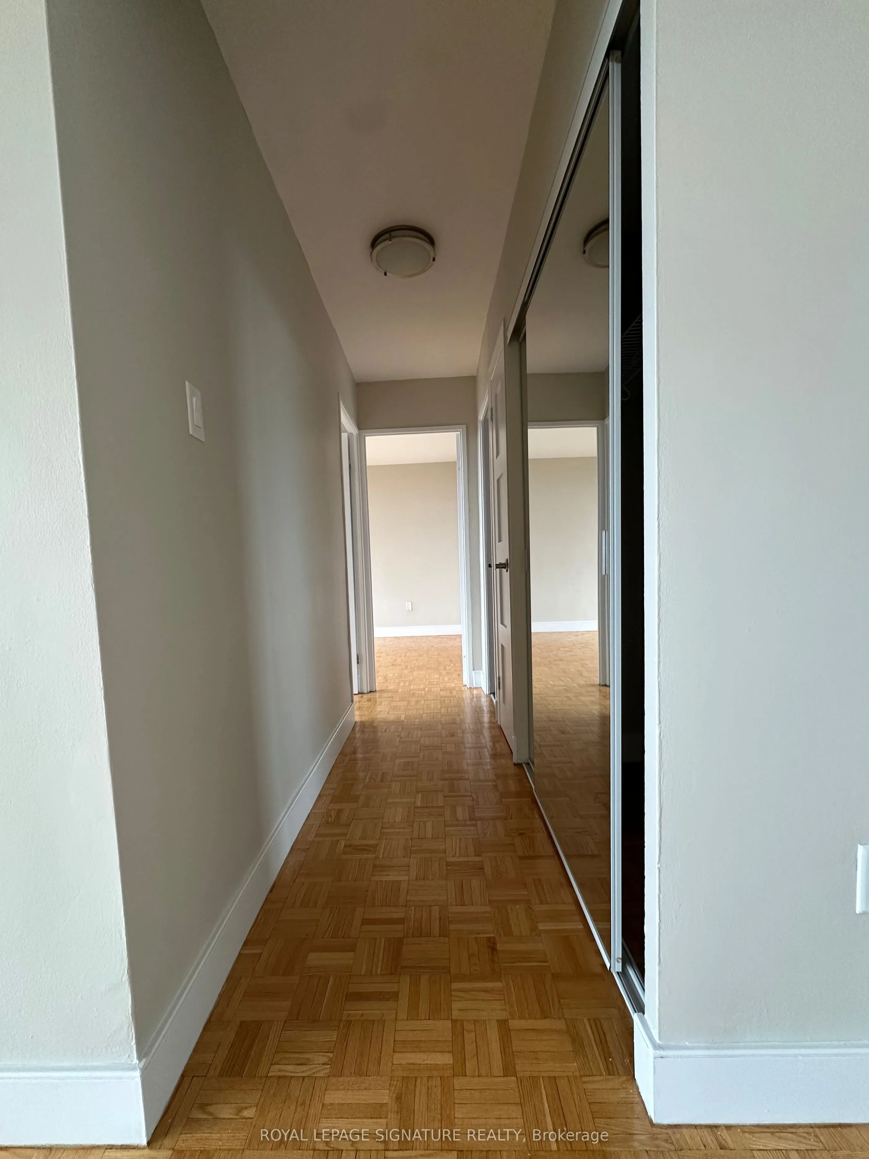 666 Spadina Avenue, #903