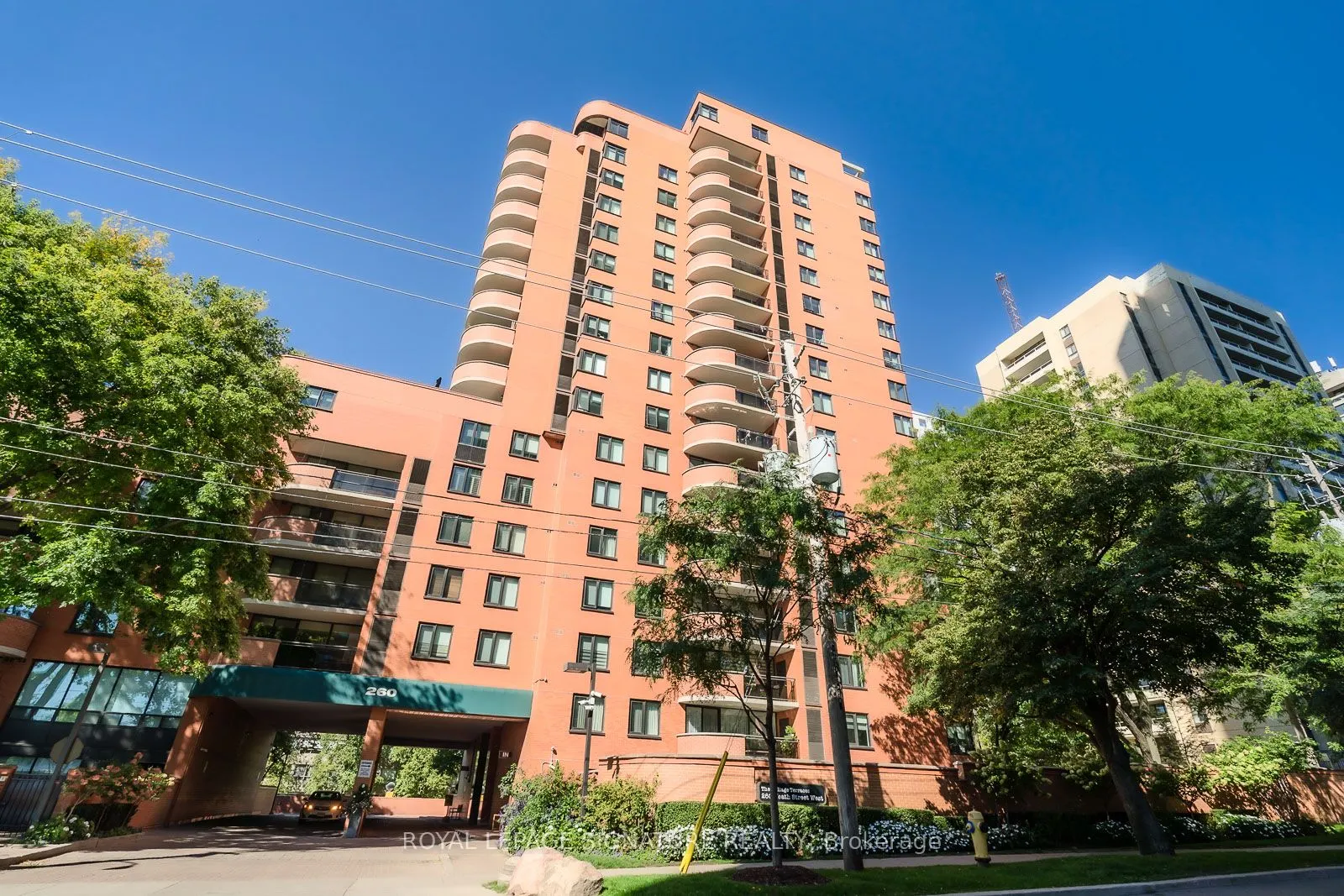 260 Heath Street W, #1304