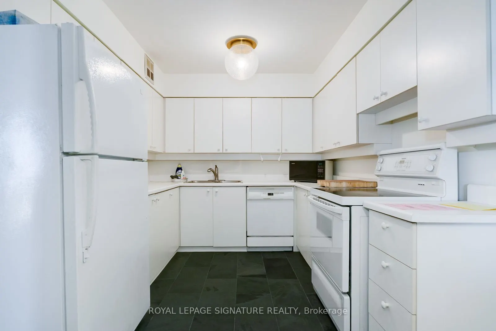 260 Heath Street W, #1304