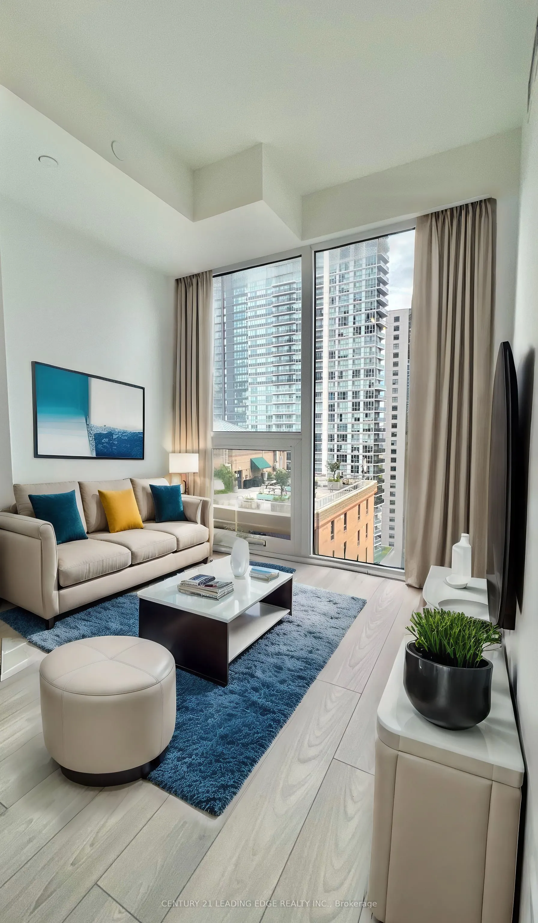 82 Dalhousie Street, #2002