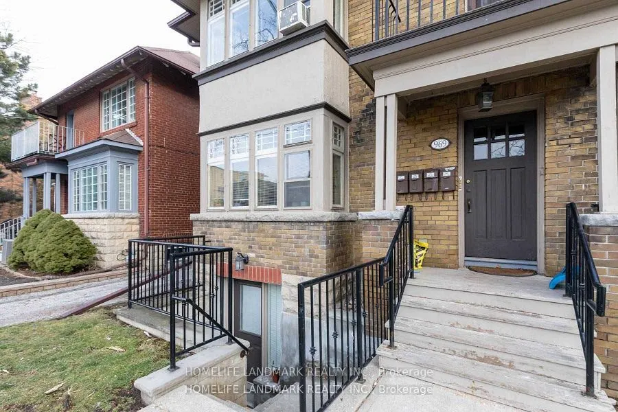 969 Avenue Road, #Main