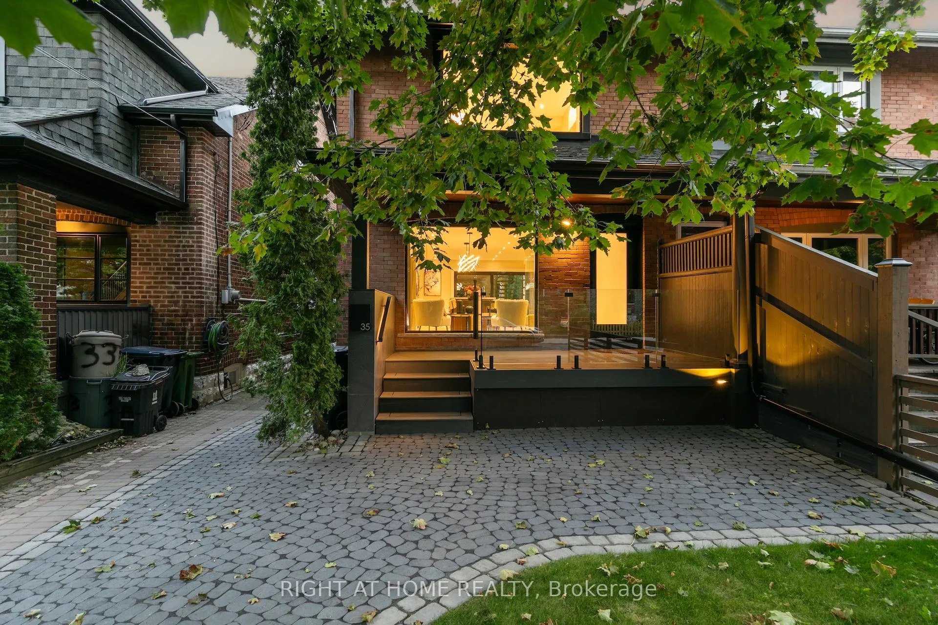 35 Woburn Avenue
